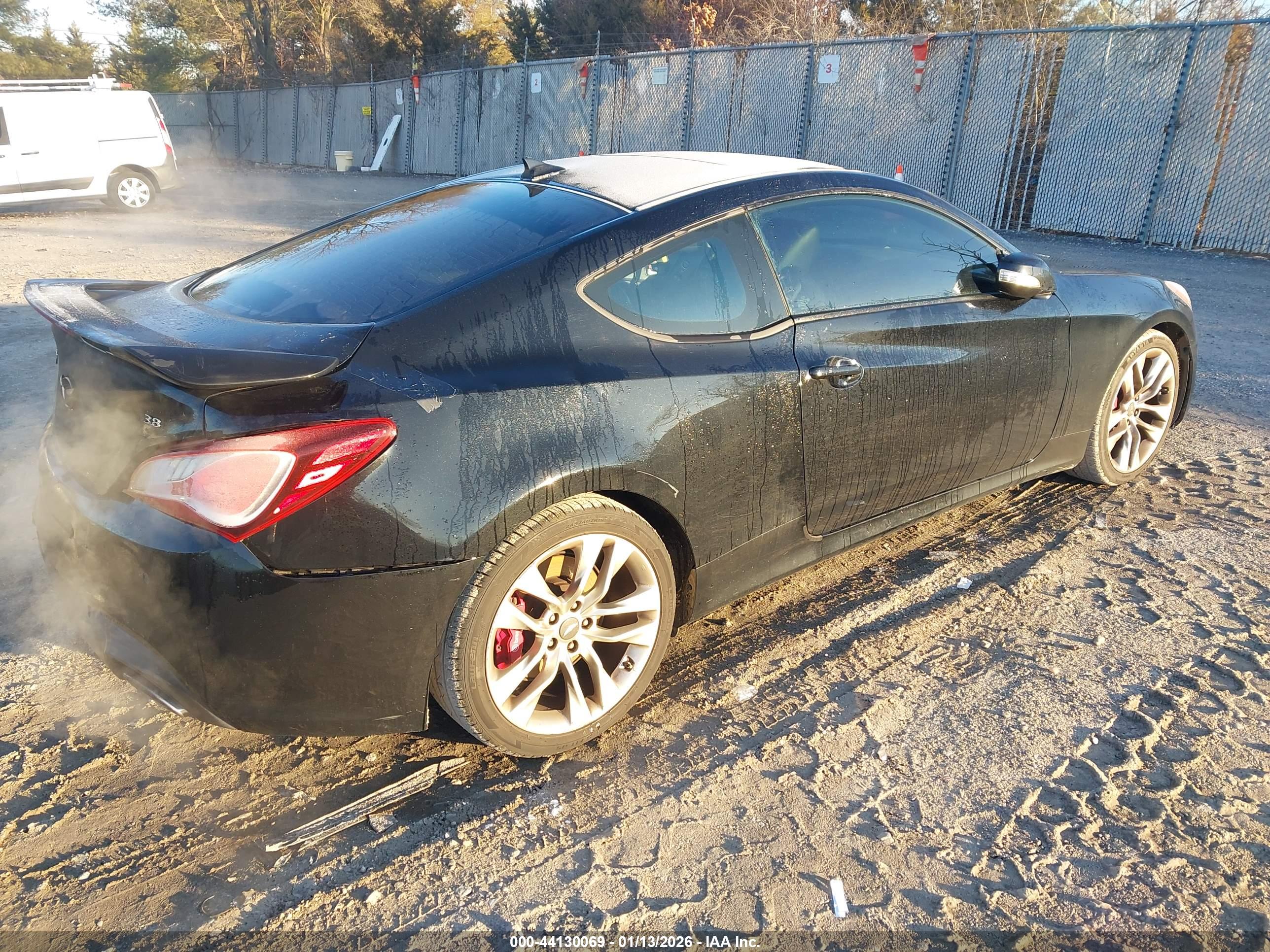 HYUNDAI GENESIS image 4