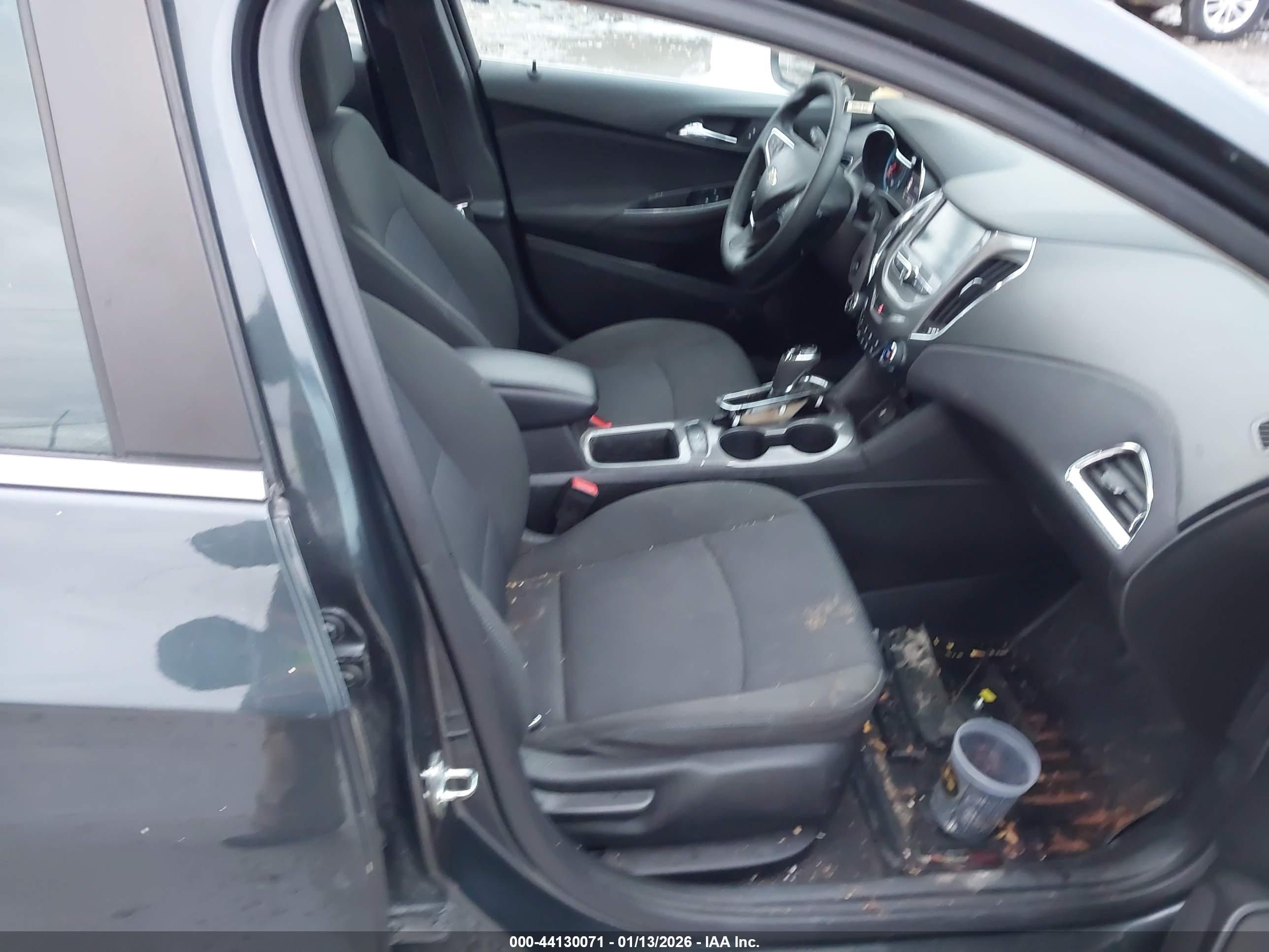 CHEVROLET CRUZE image 5