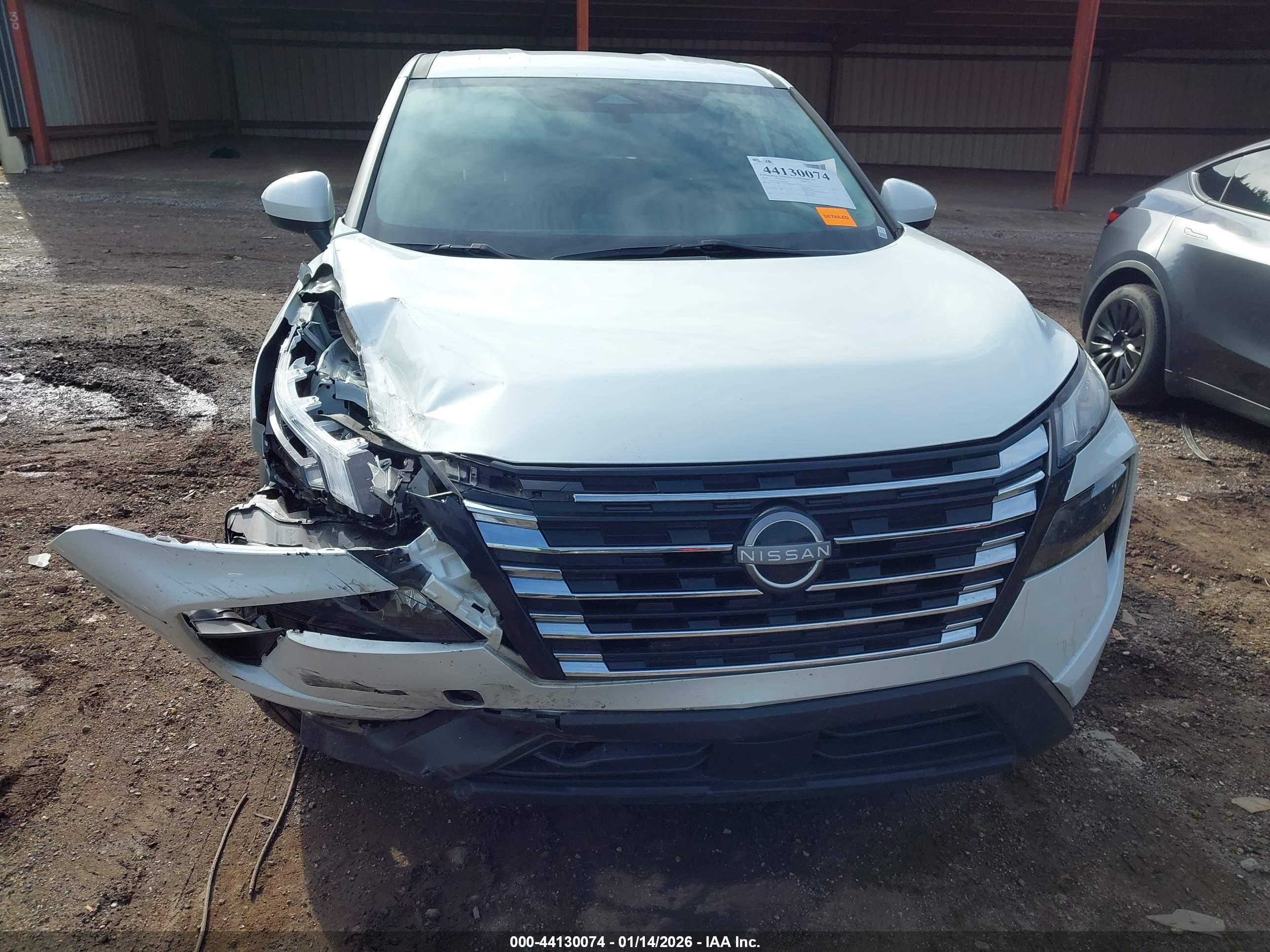 NISSAN ROGUE image 6