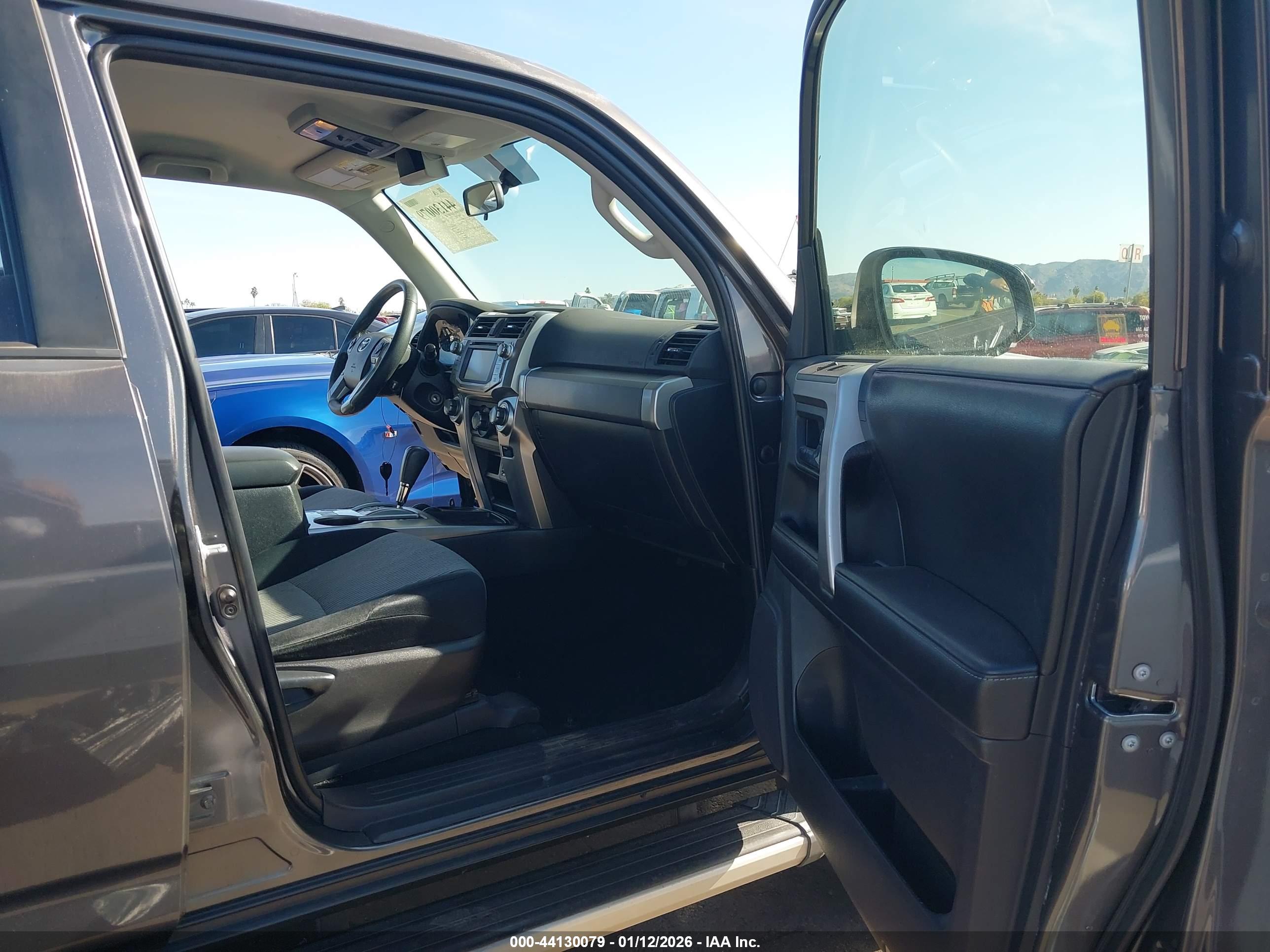 TOYOTA 4RUNNER image 5