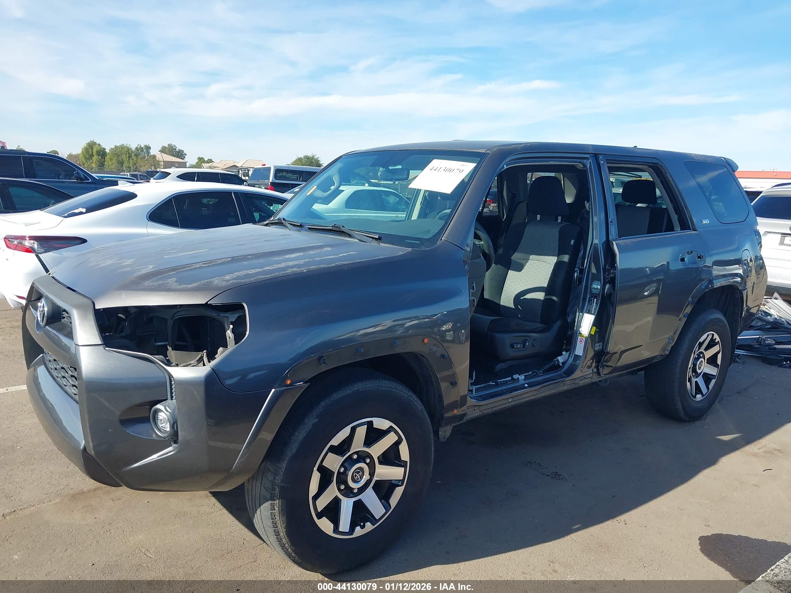 TOYOTA 4RUNNER image 6