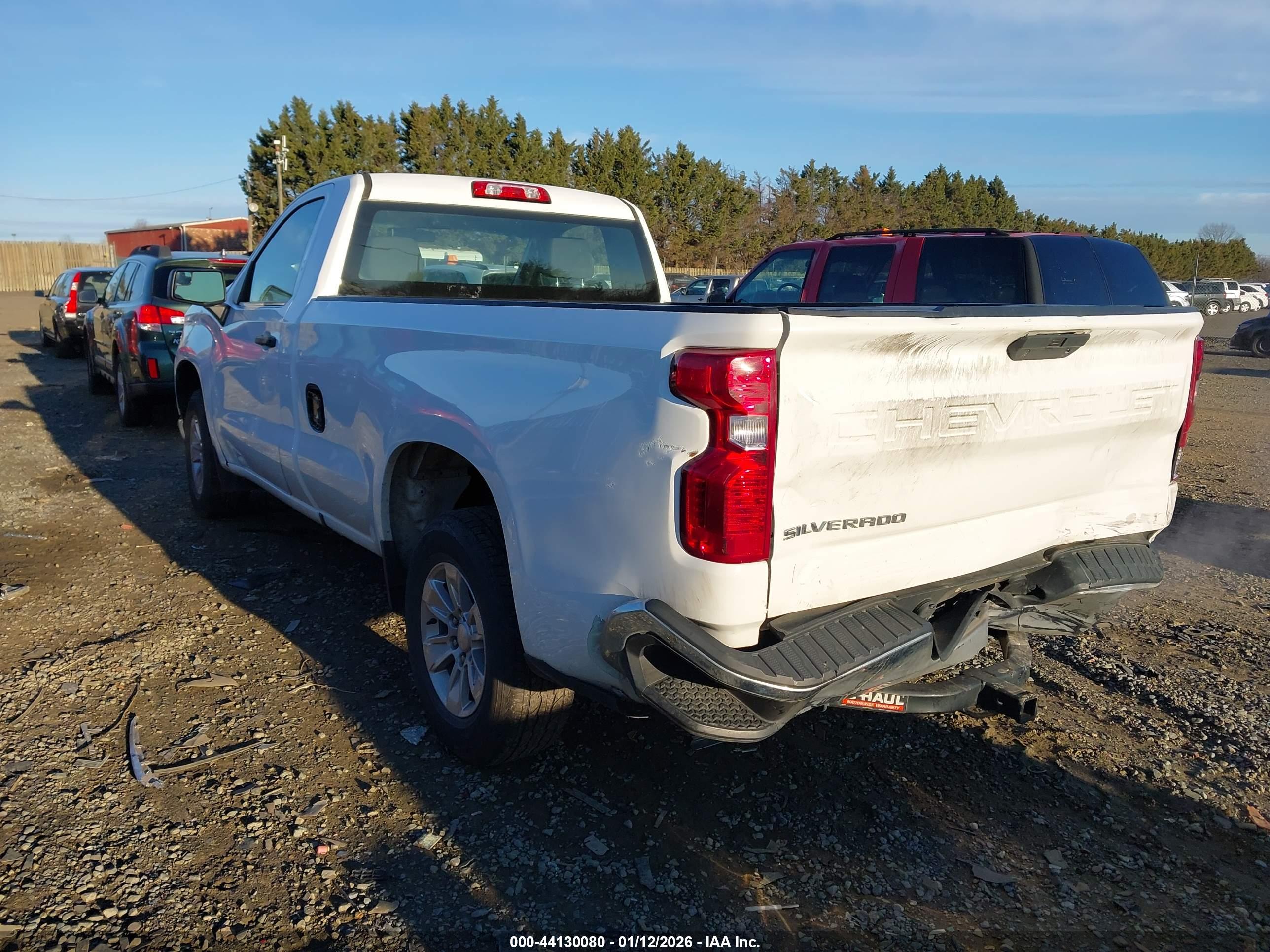 CHEVROLET SILVERADO image 3