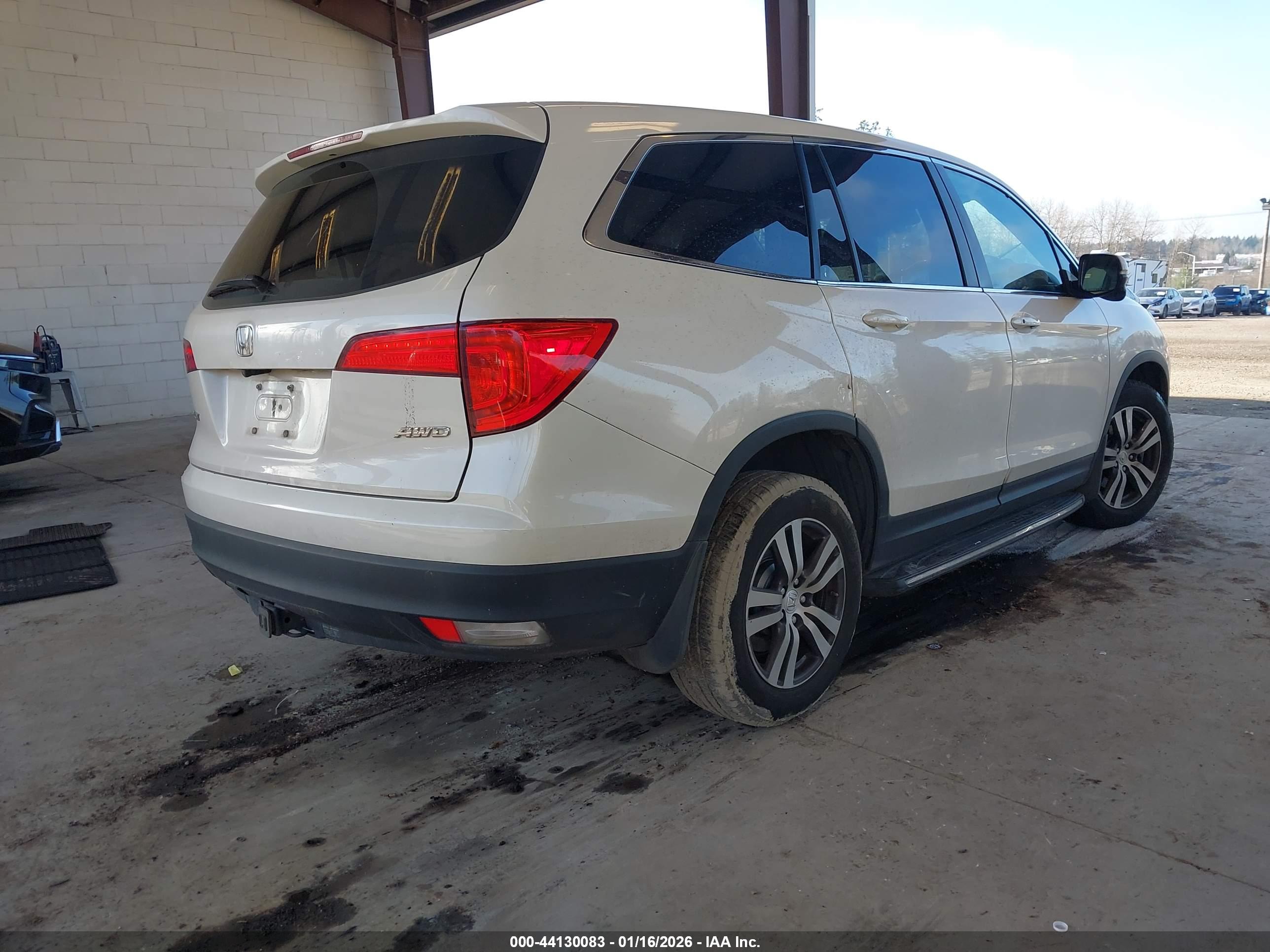 HONDA PILOT image 4