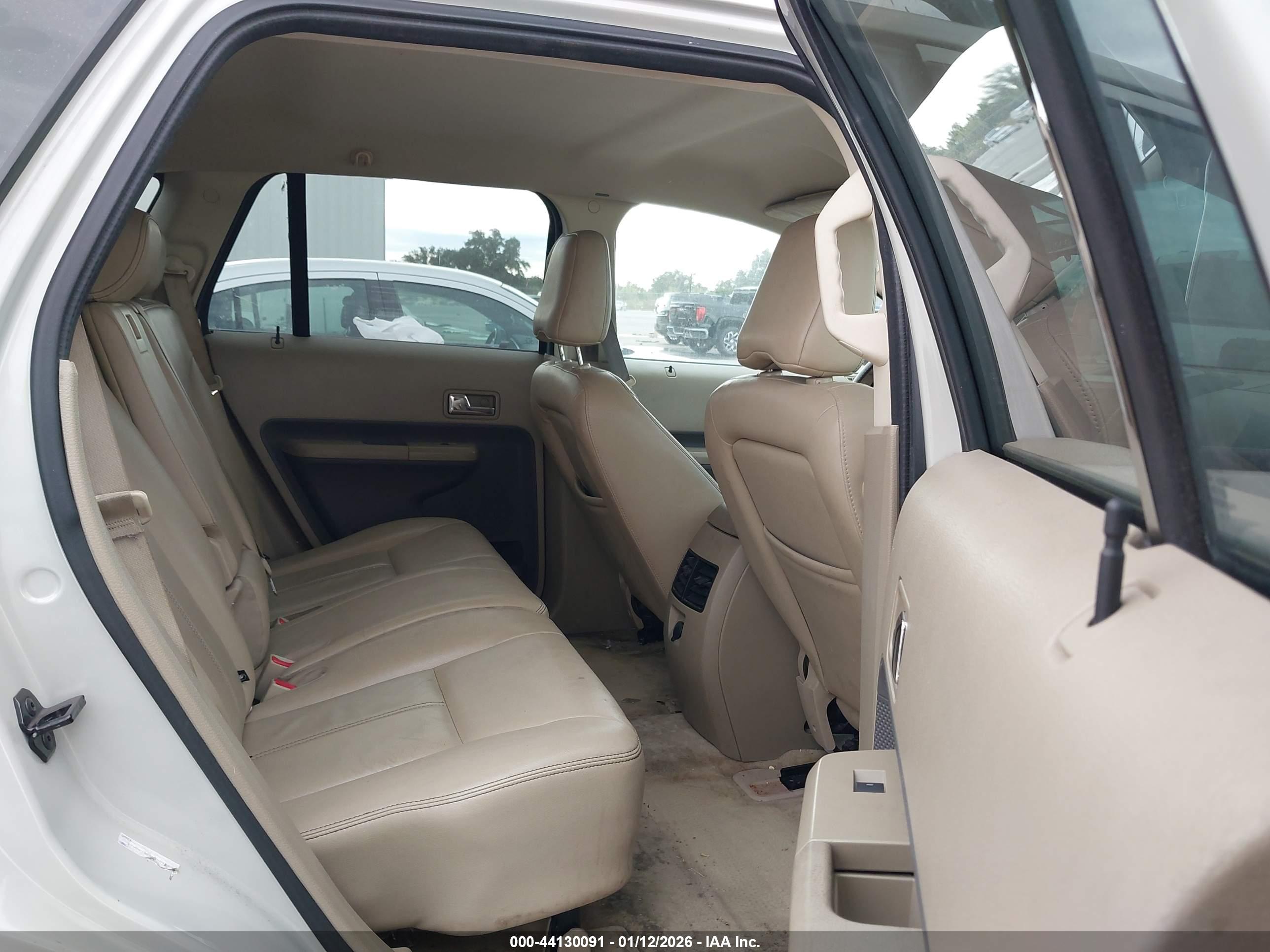 FORD EDGE image 8