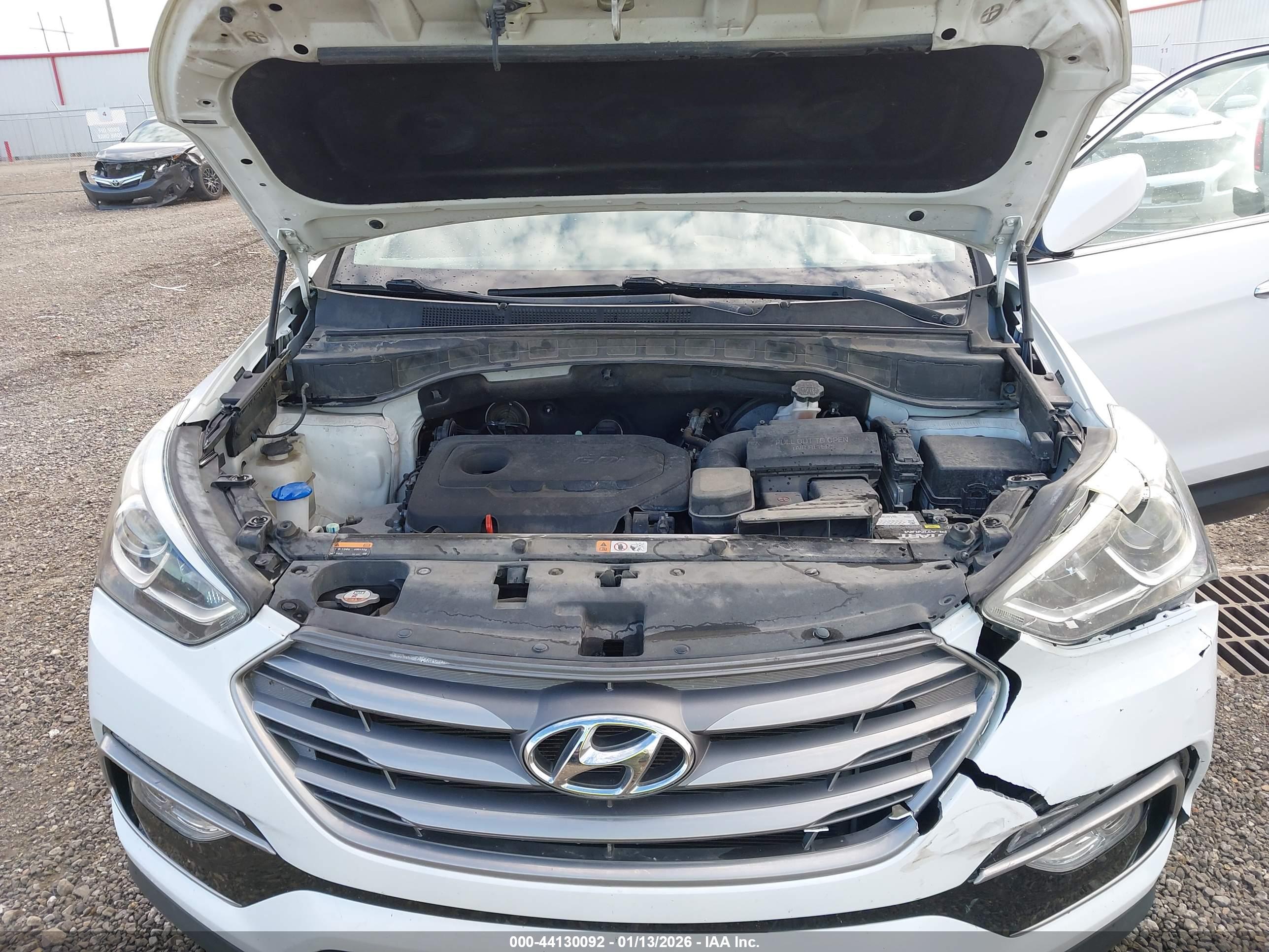 HYUNDAI SANTA image 10