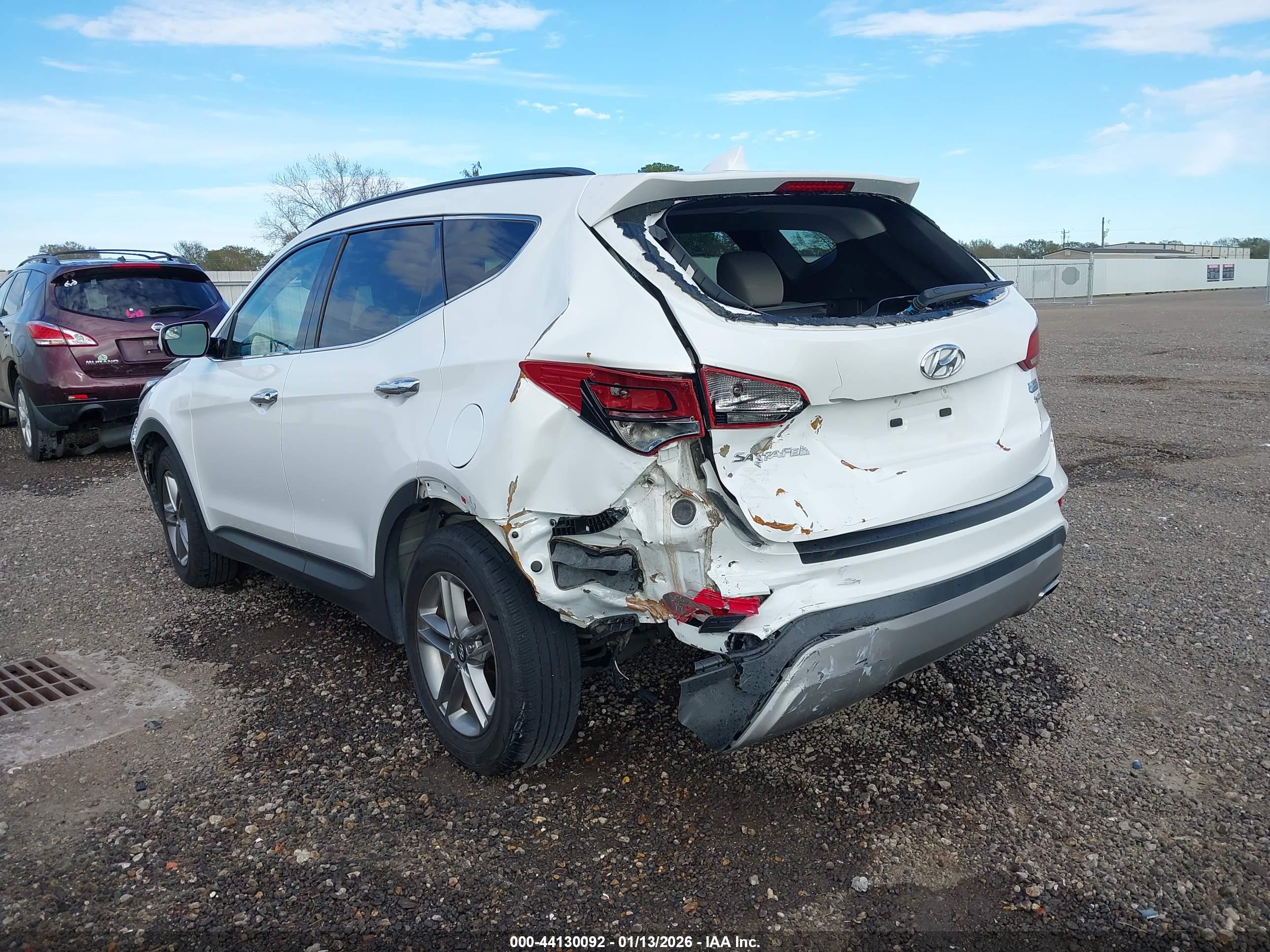 HYUNDAI SANTA image 3