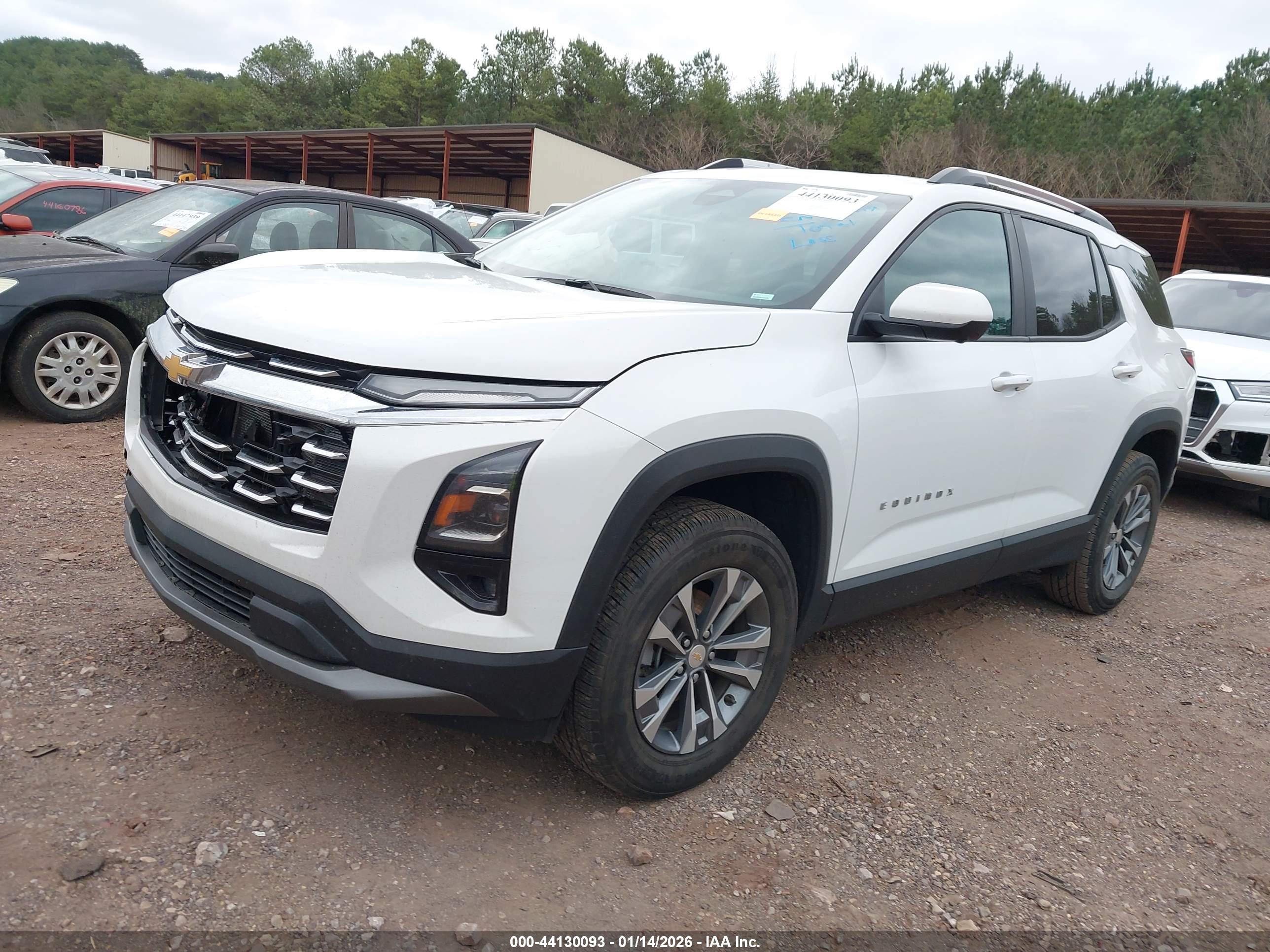 CHEVROLET EQUINOX image 2
