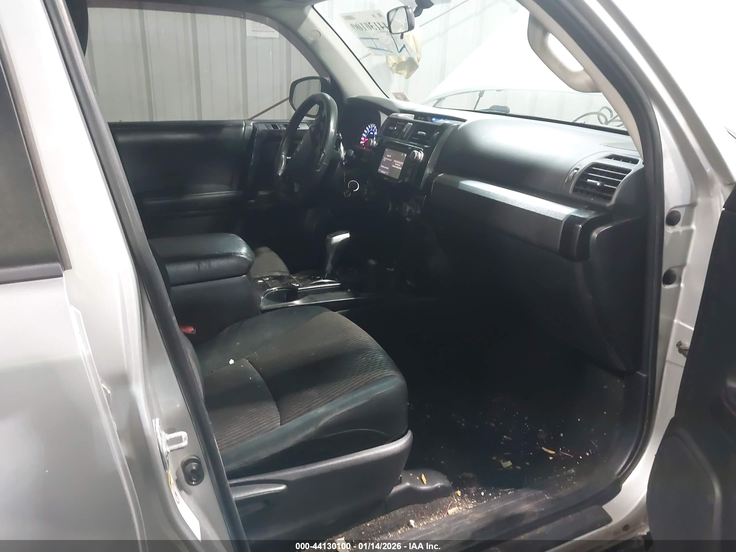 TOYOTA 4RUNNER image 5