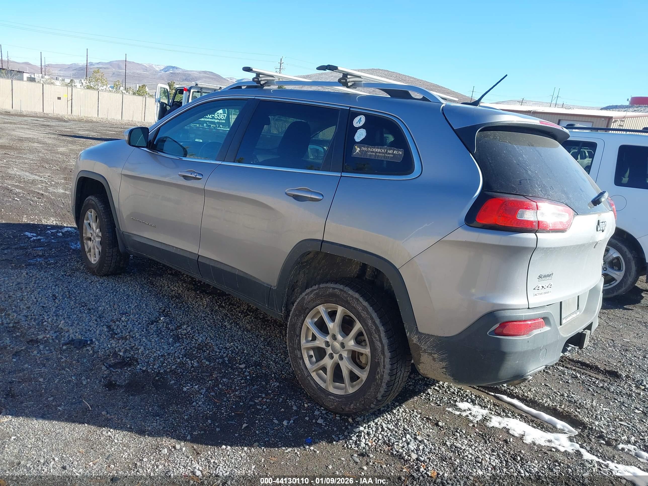 JEEP CHEROKEE image 3