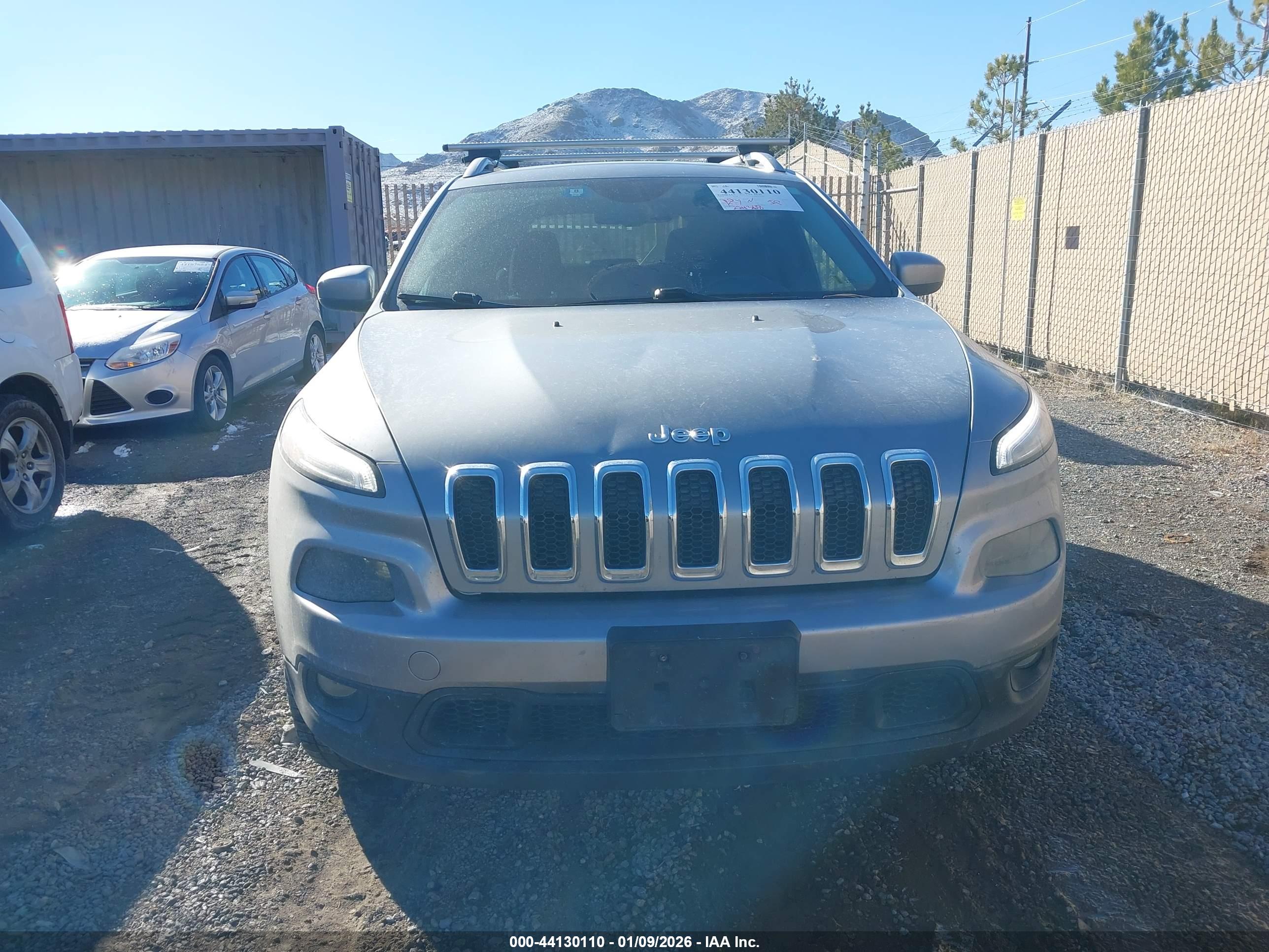 JEEP CHEROKEE image 6