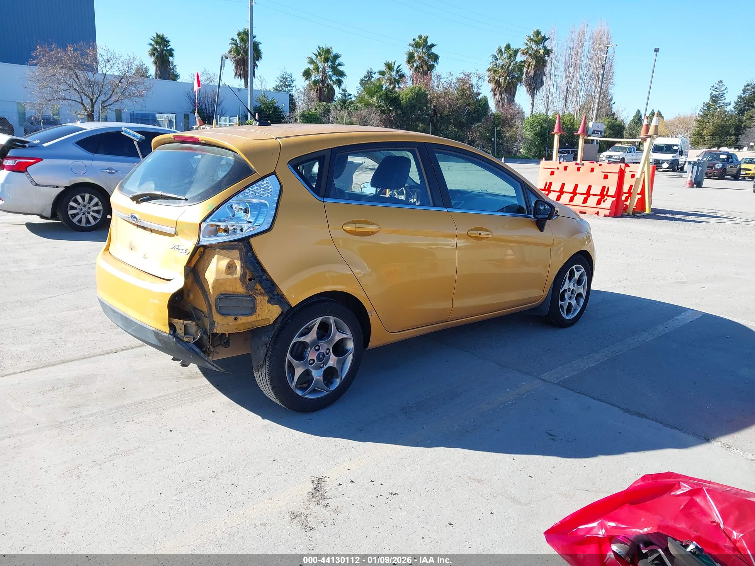 FORD FIESTA image 4