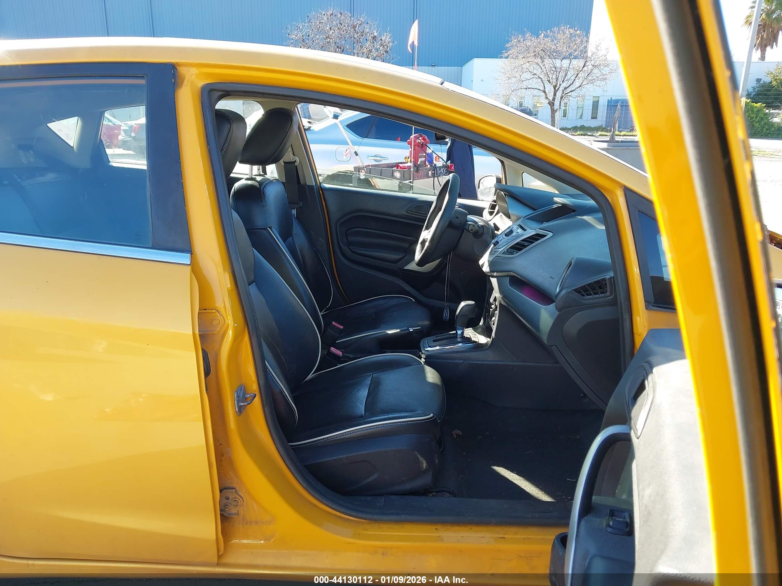 FORD FIESTA image 5