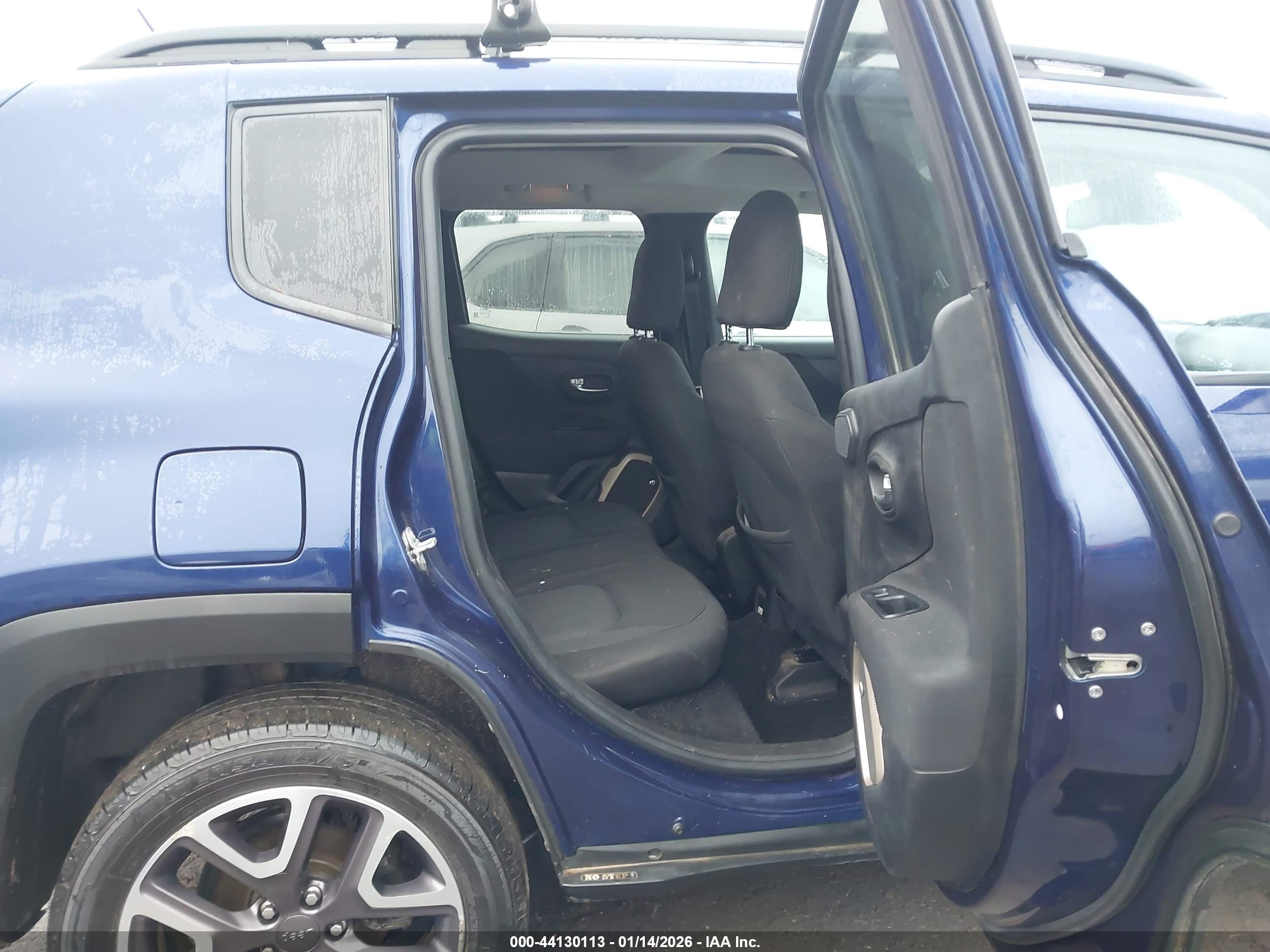 JEEP RENEGADE image 8