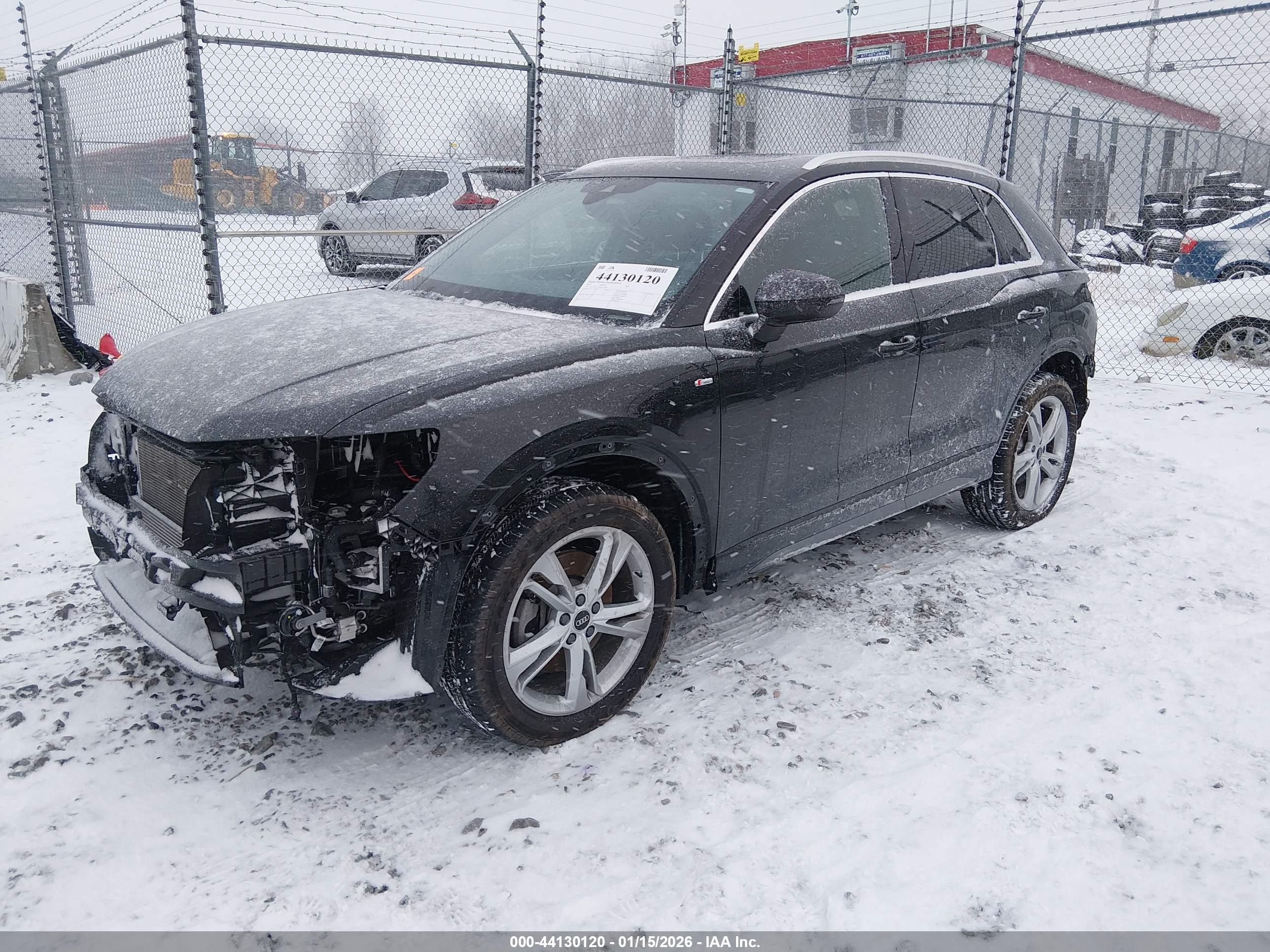 AUDI Q3 image 2