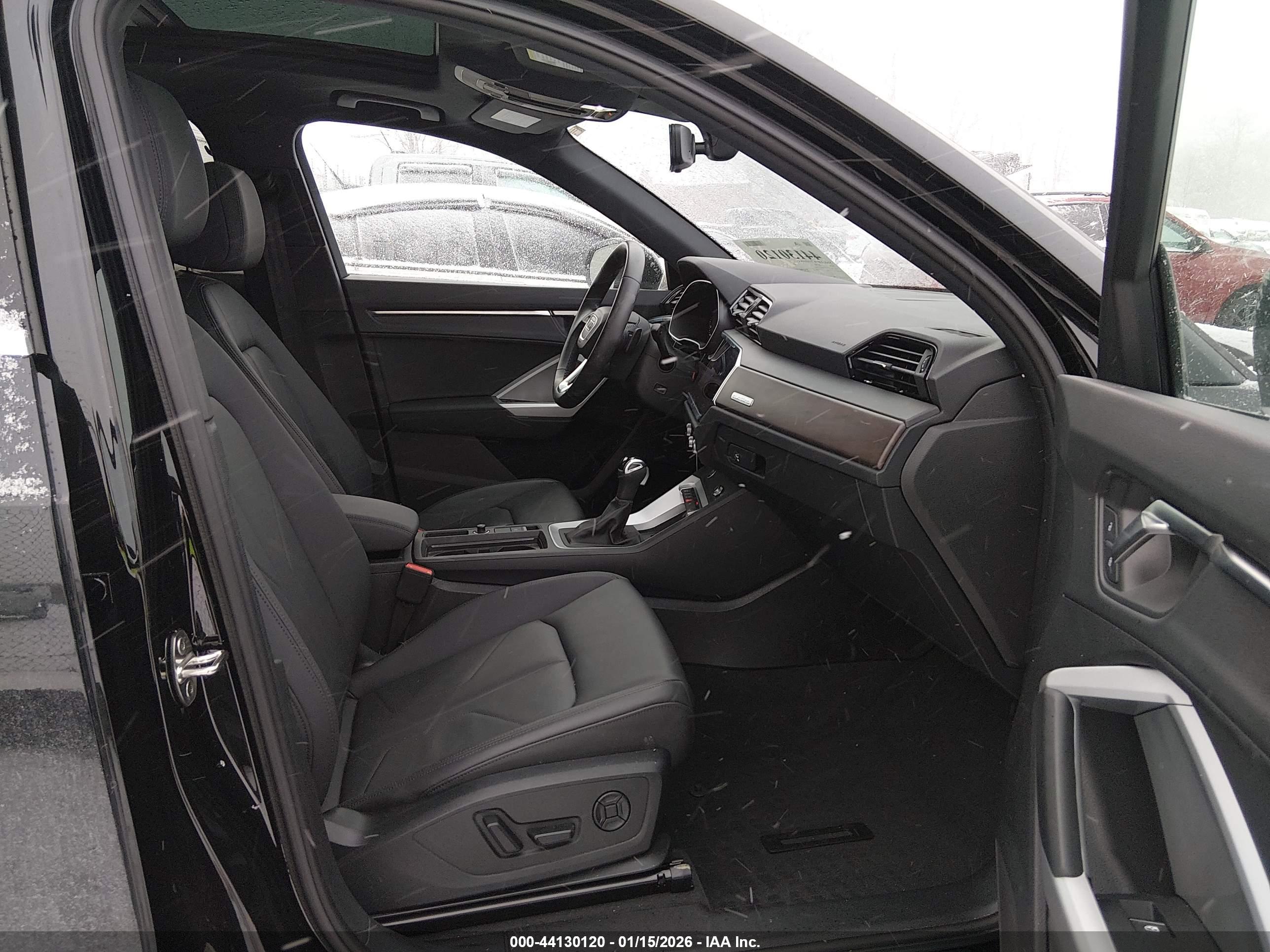 AUDI Q3 image 5