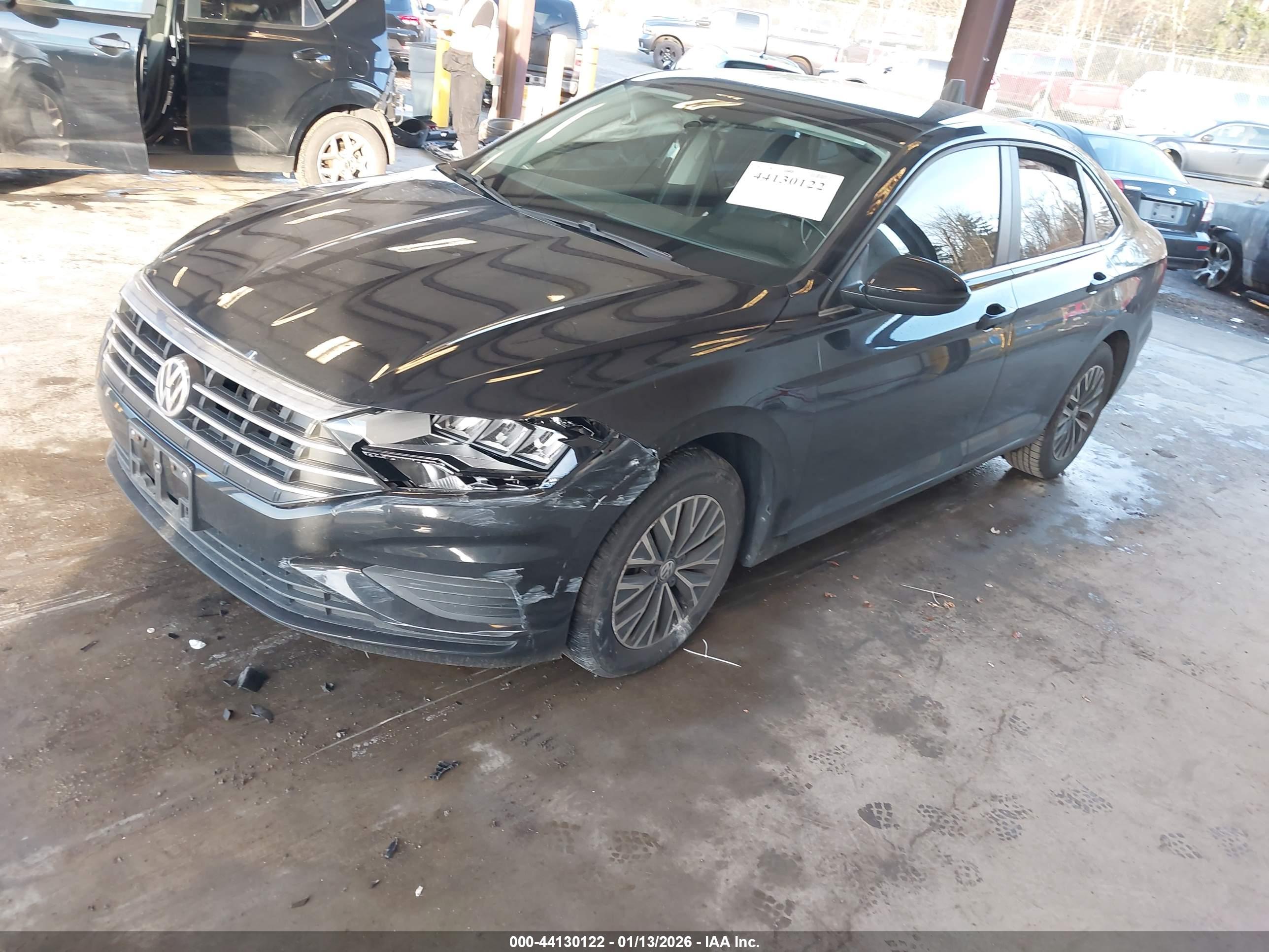 VOLKSWAGEN JETTA image 2