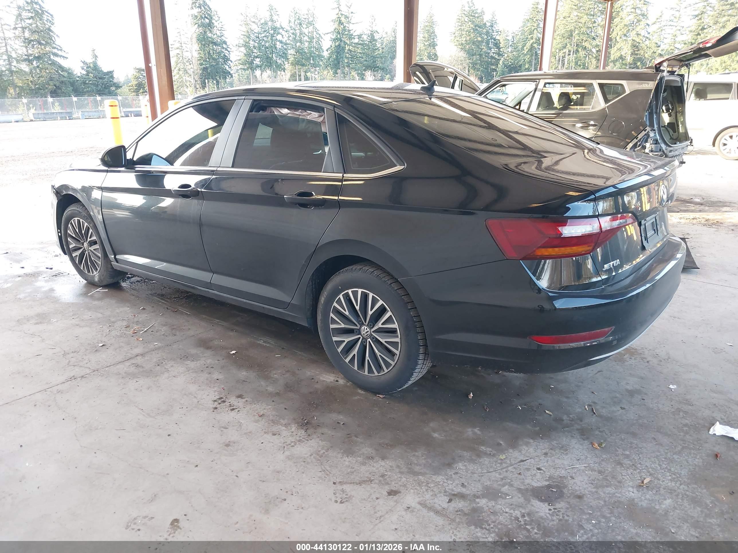 VOLKSWAGEN JETTA image 3