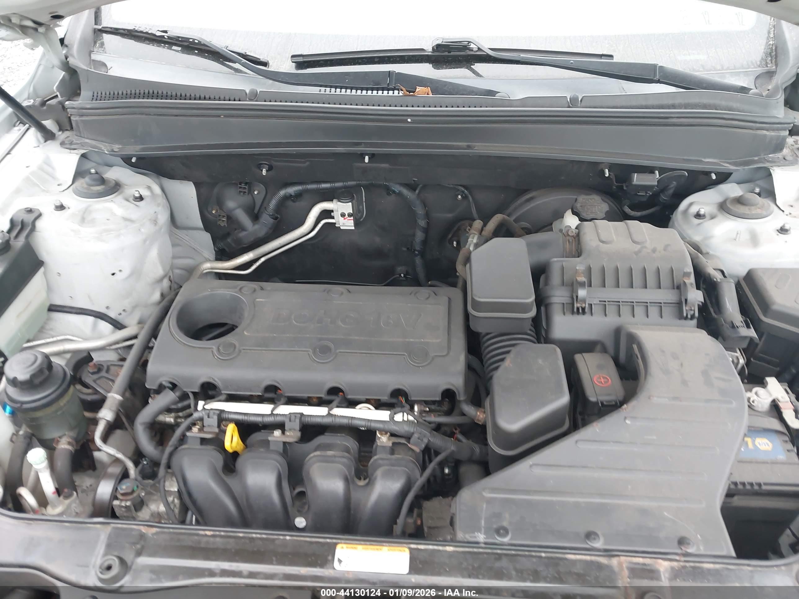 HYUNDAI SANTA image 10