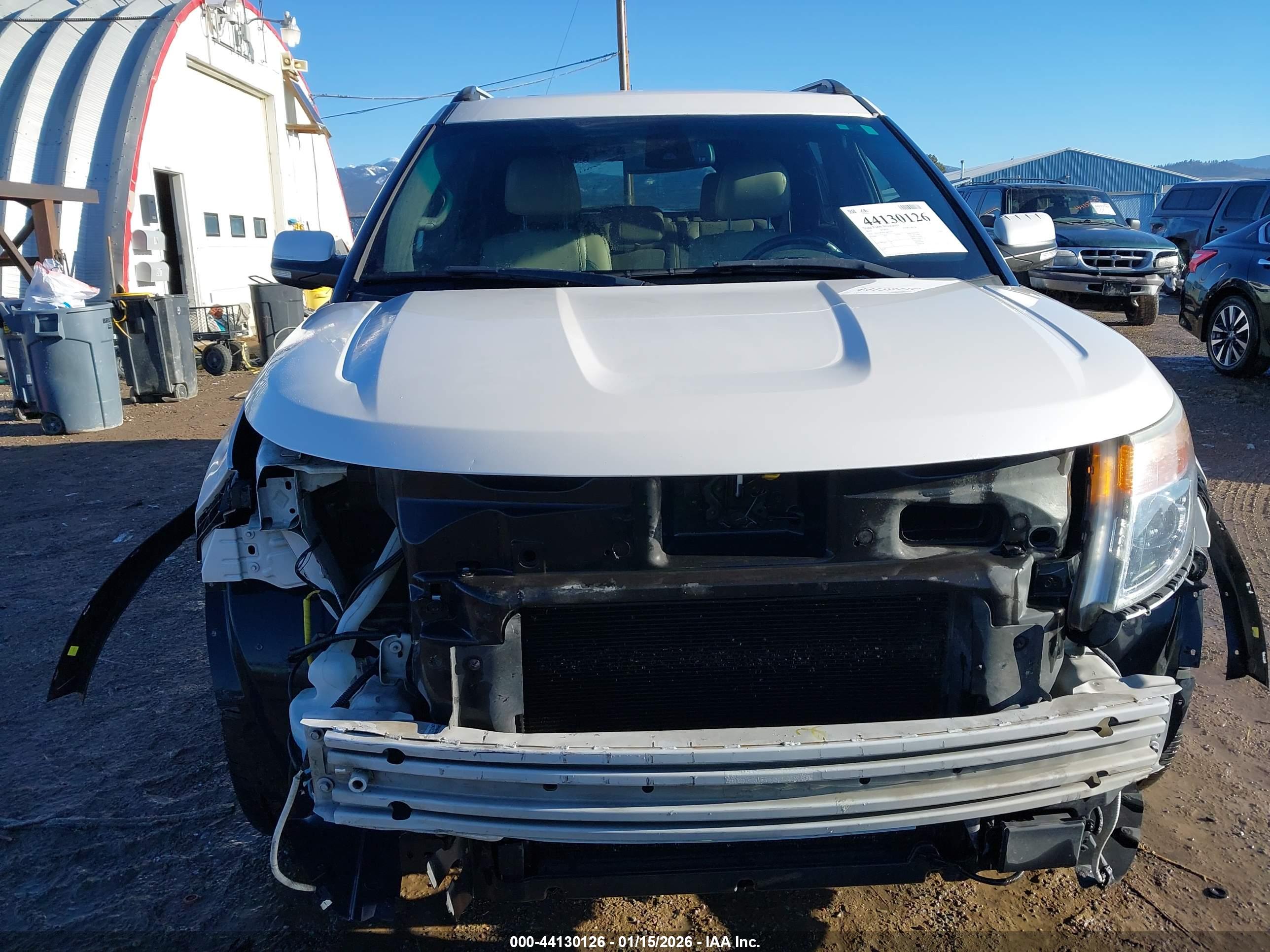 FORD EXPLORER image 6