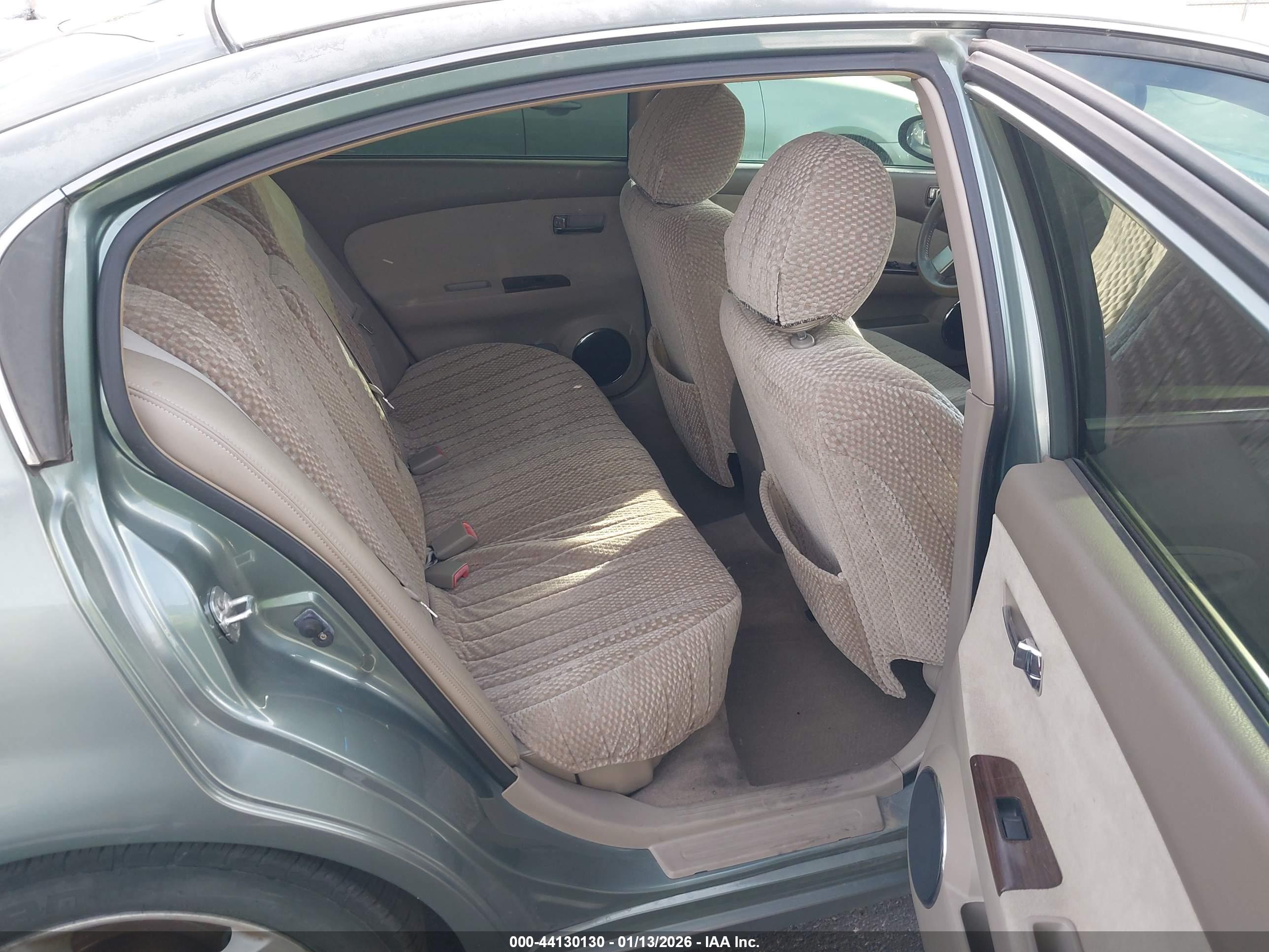 NISSAN ALTIMA image 8