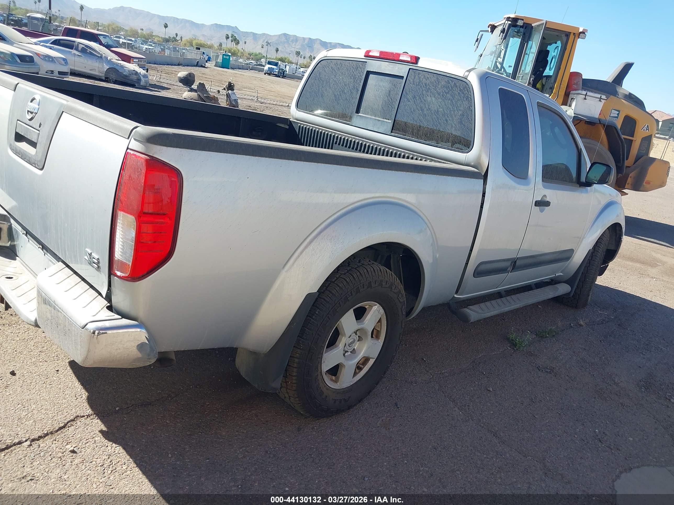NISSAN FRONTIER image 4