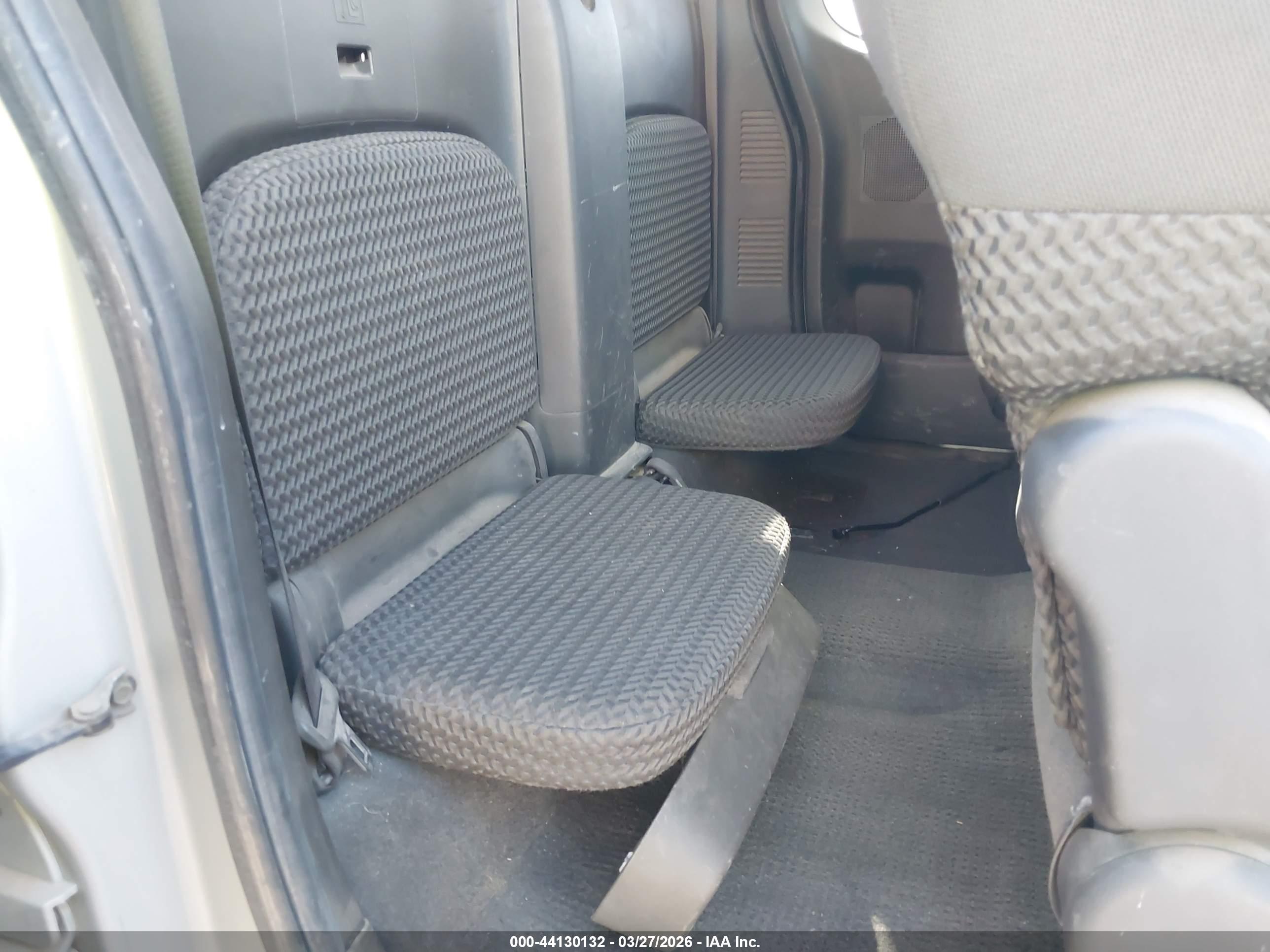 NISSAN FRONTIER image 8