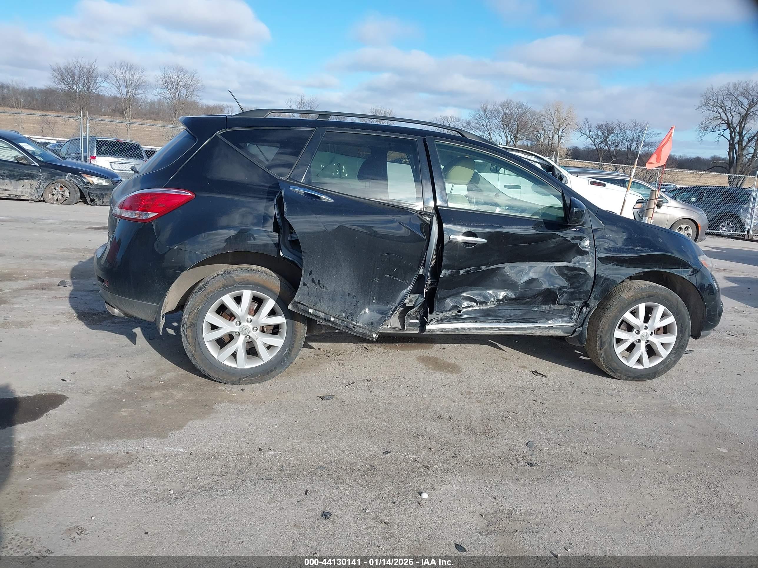 NISSAN MURANO image 6