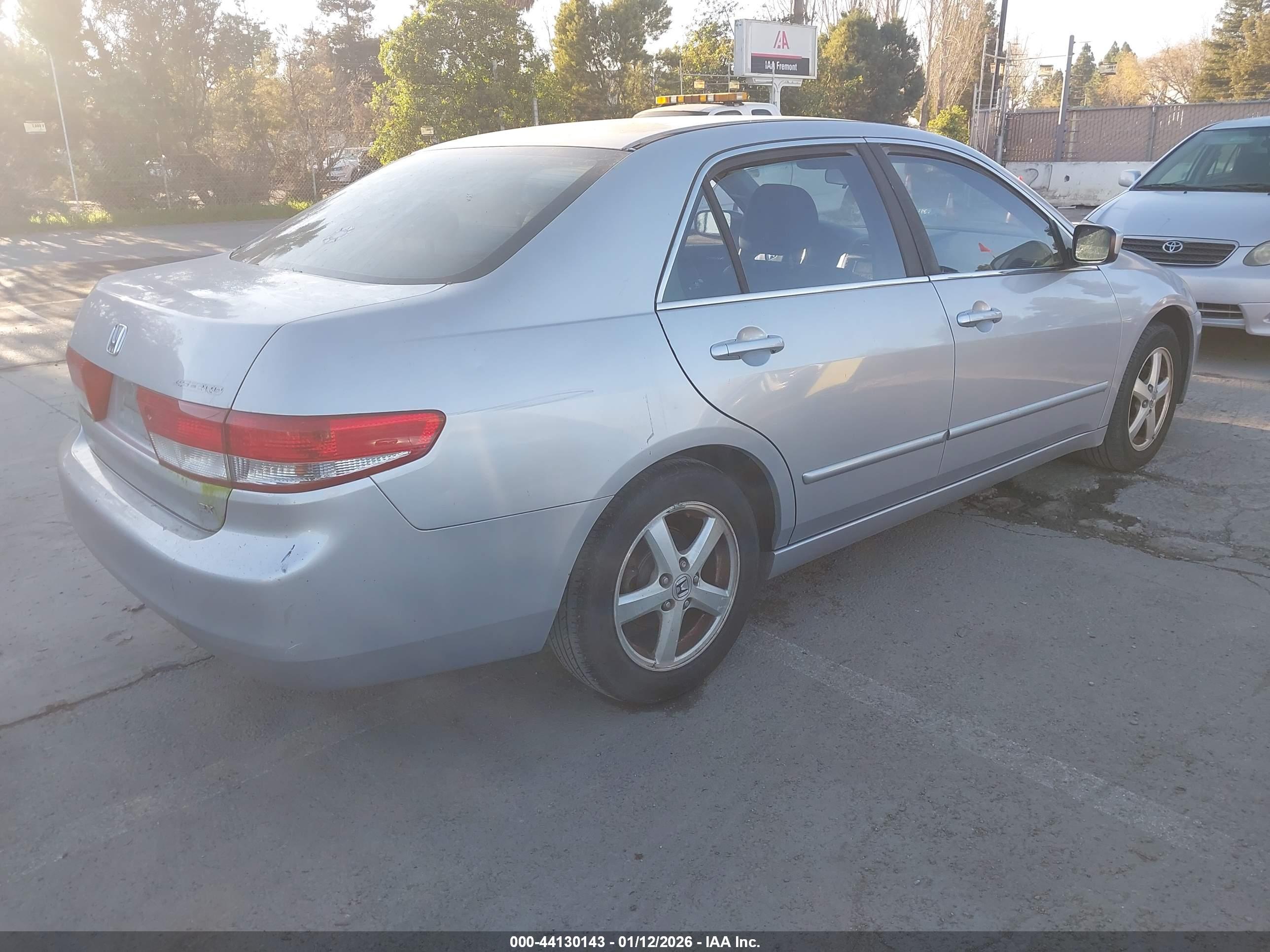HONDA ACCORD image 4