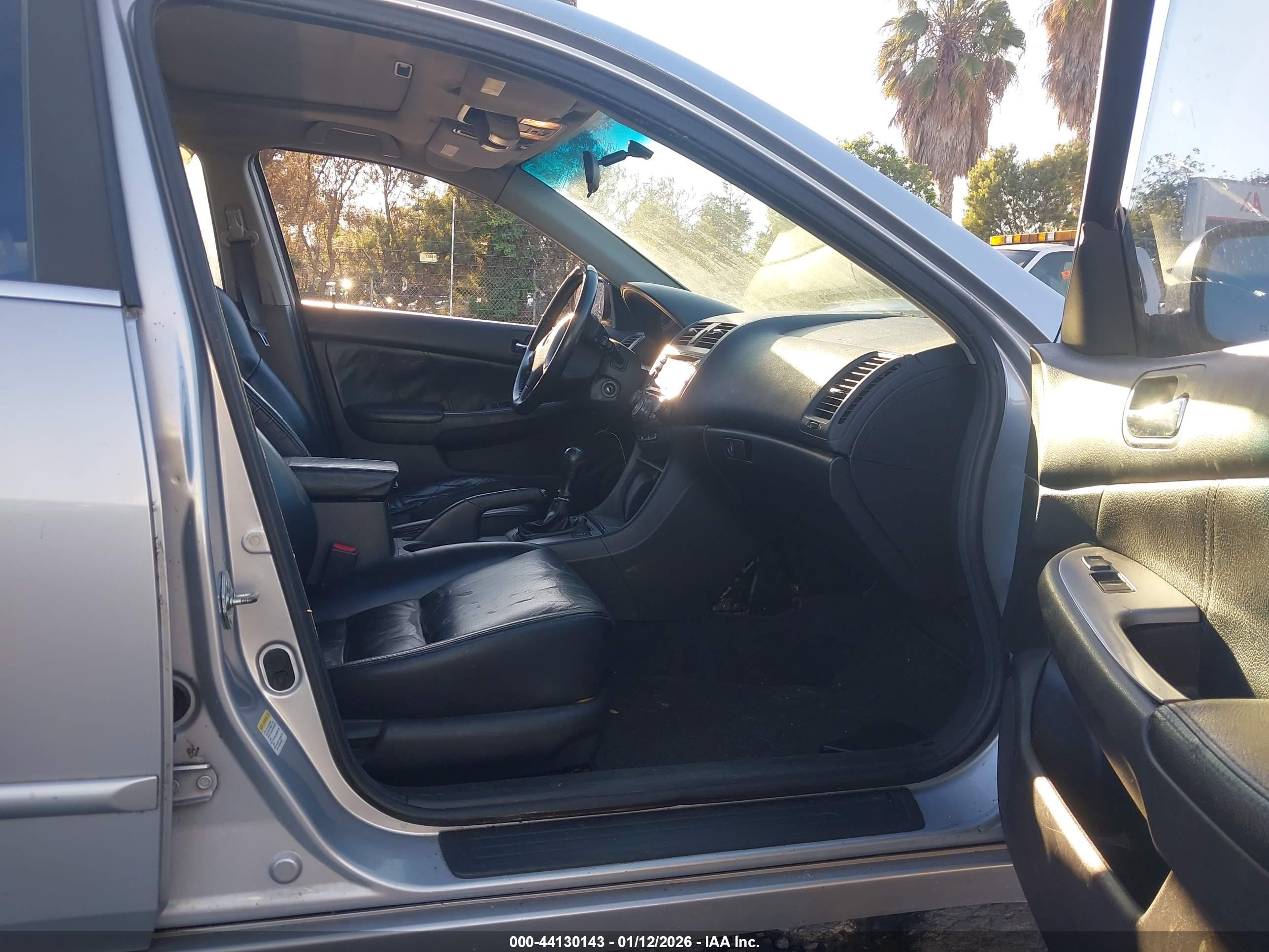 HONDA ACCORD image 5