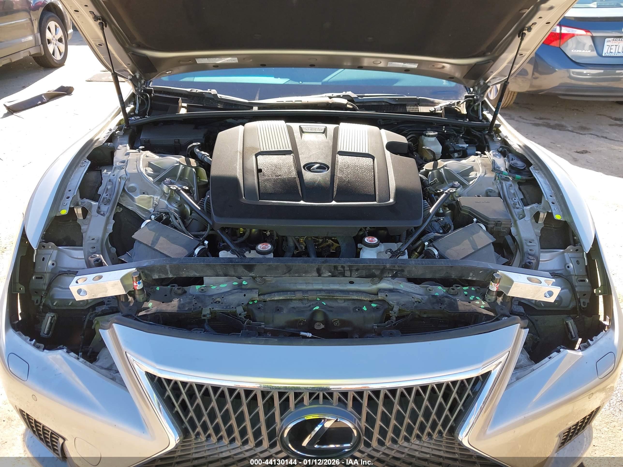 LEXUS LS image 10