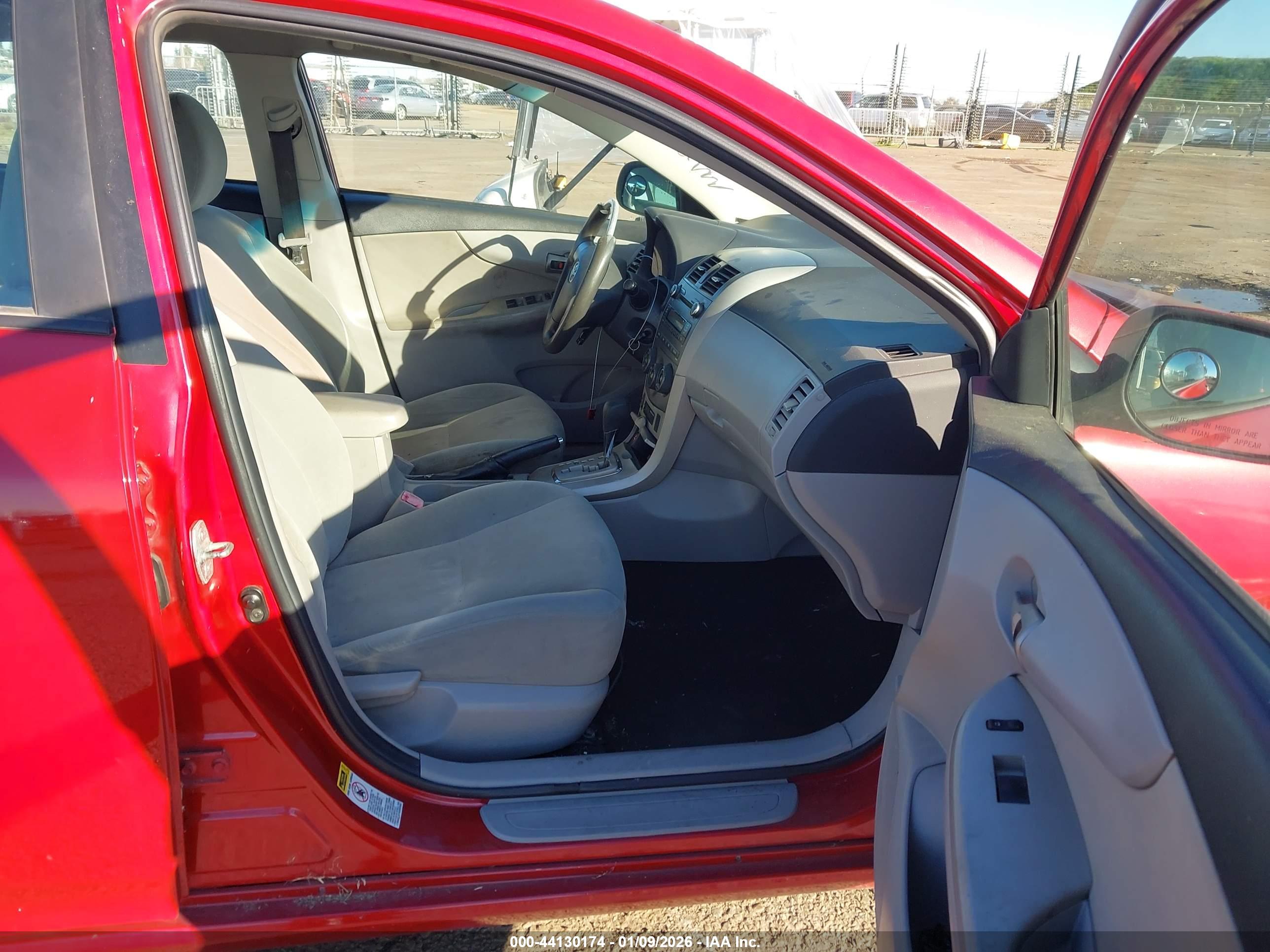 TOYOTA COROLLA image 5