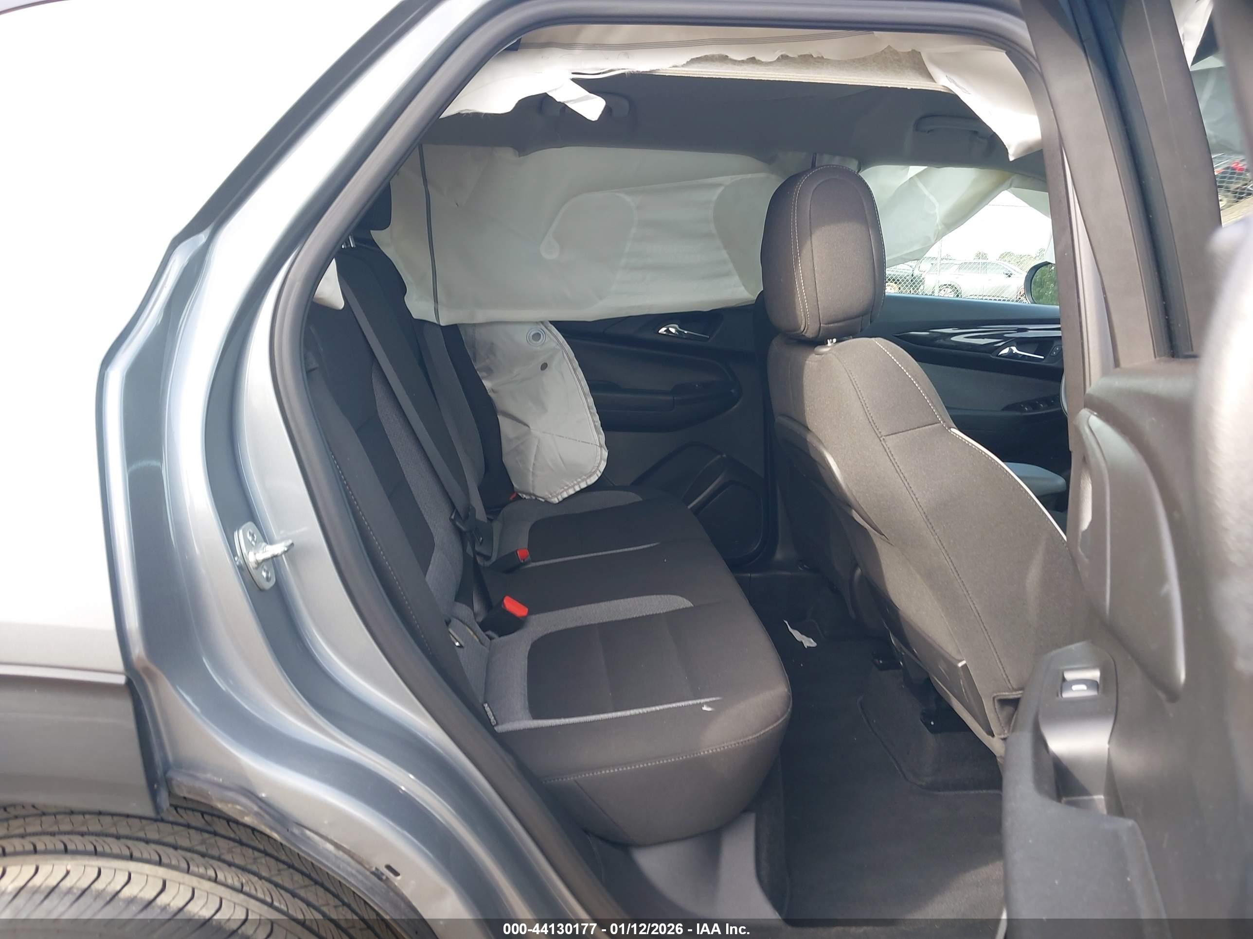CHEVROLET TRAILBLAZER image 8
