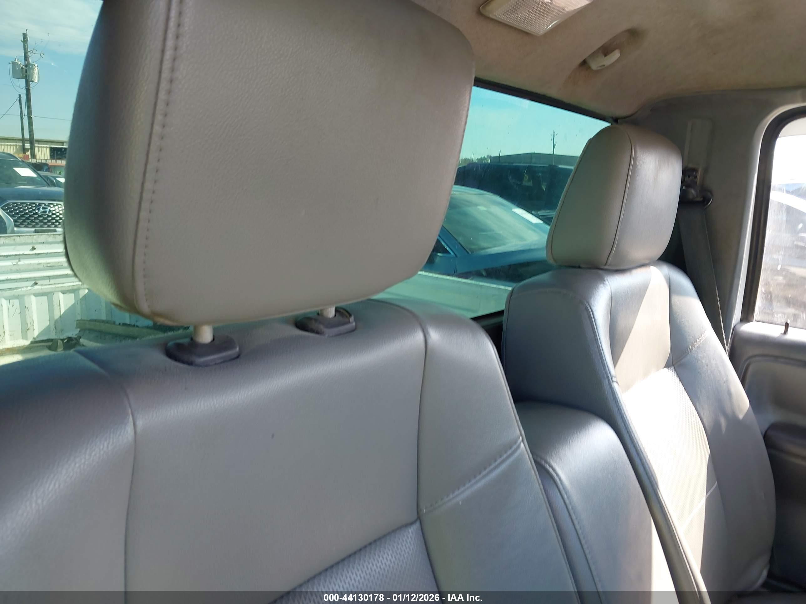FORD RANGER image 8
