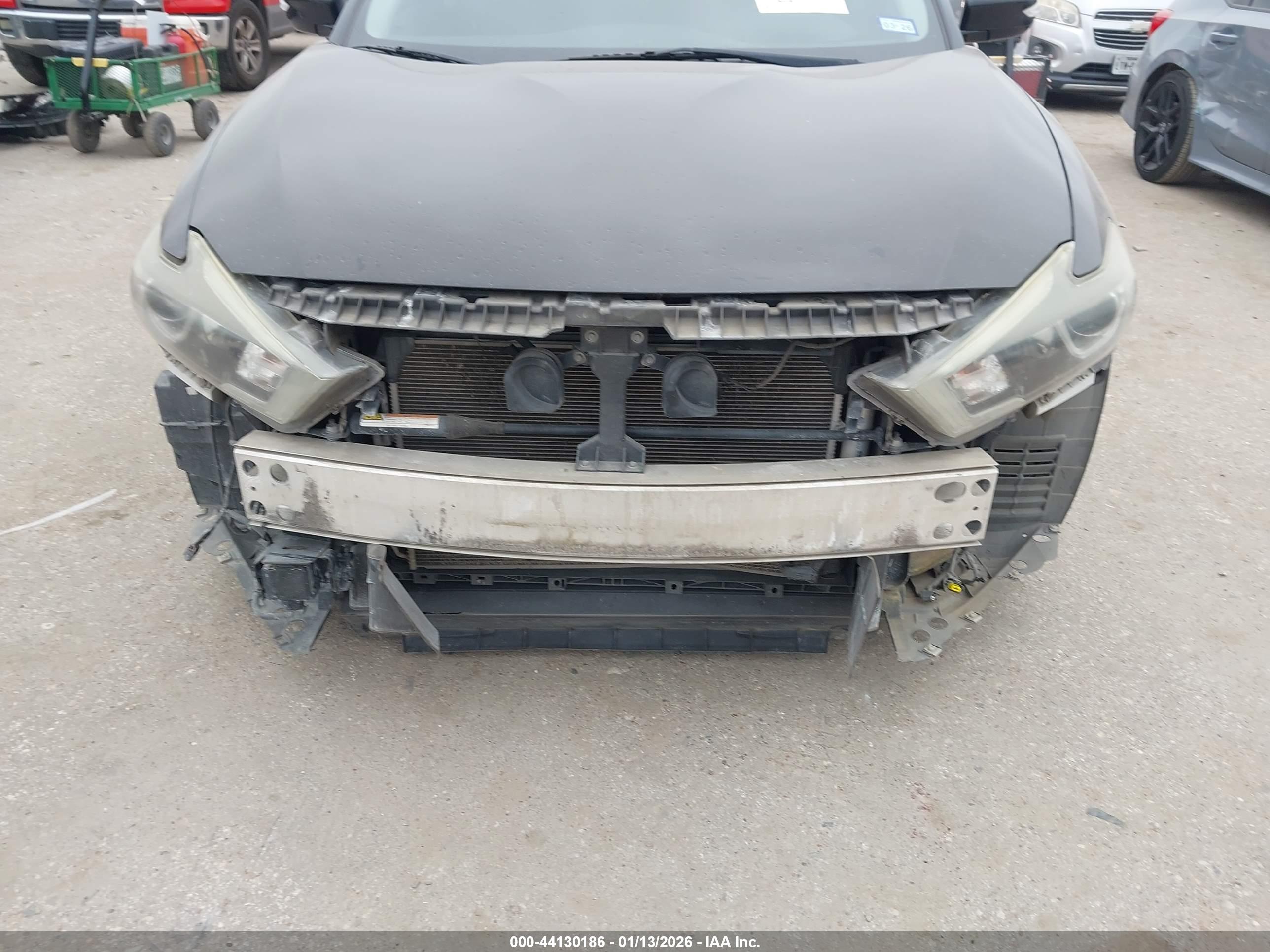 NISSAN MAXIMA image 6