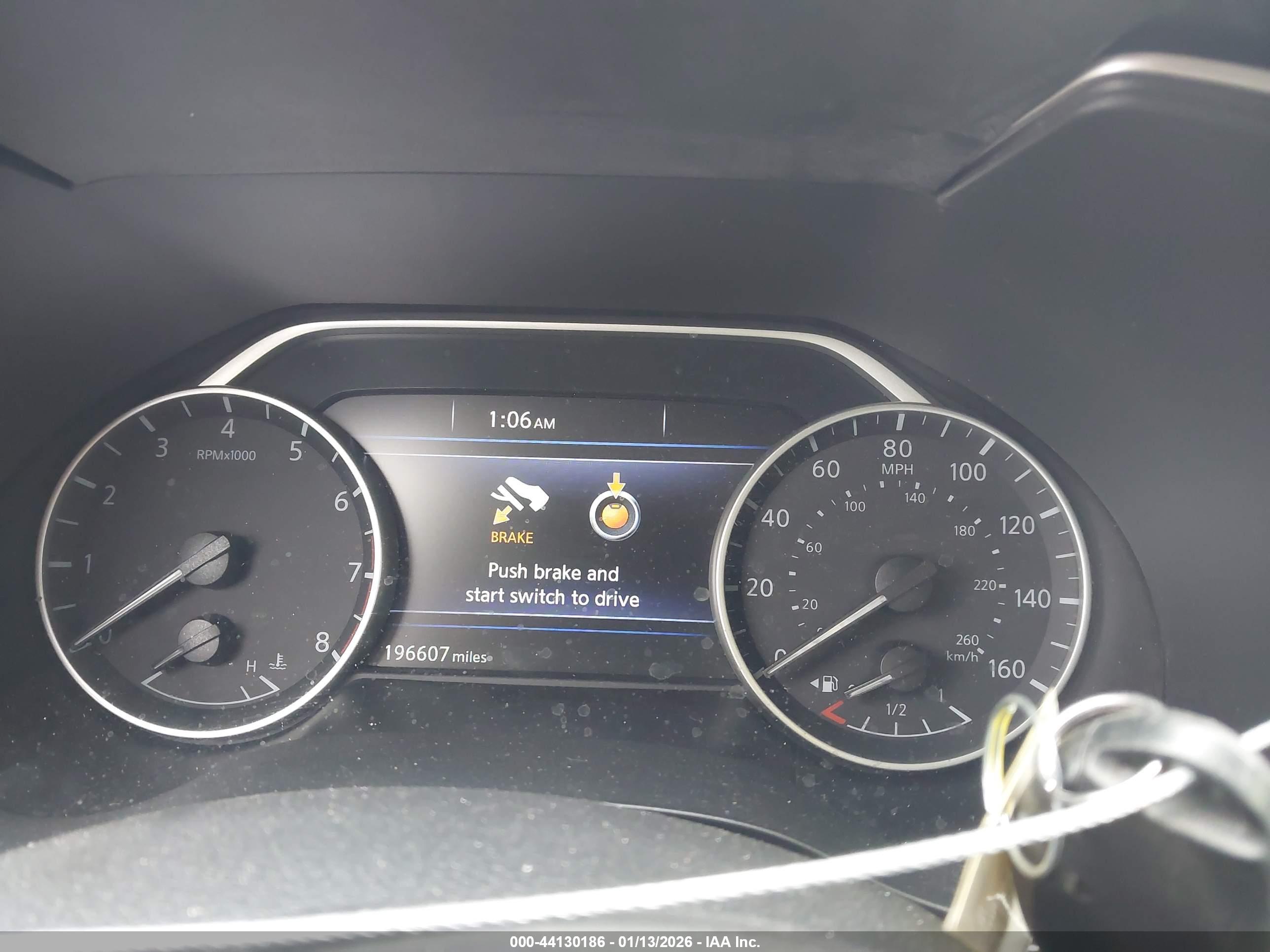 NISSAN MAXIMA image 7