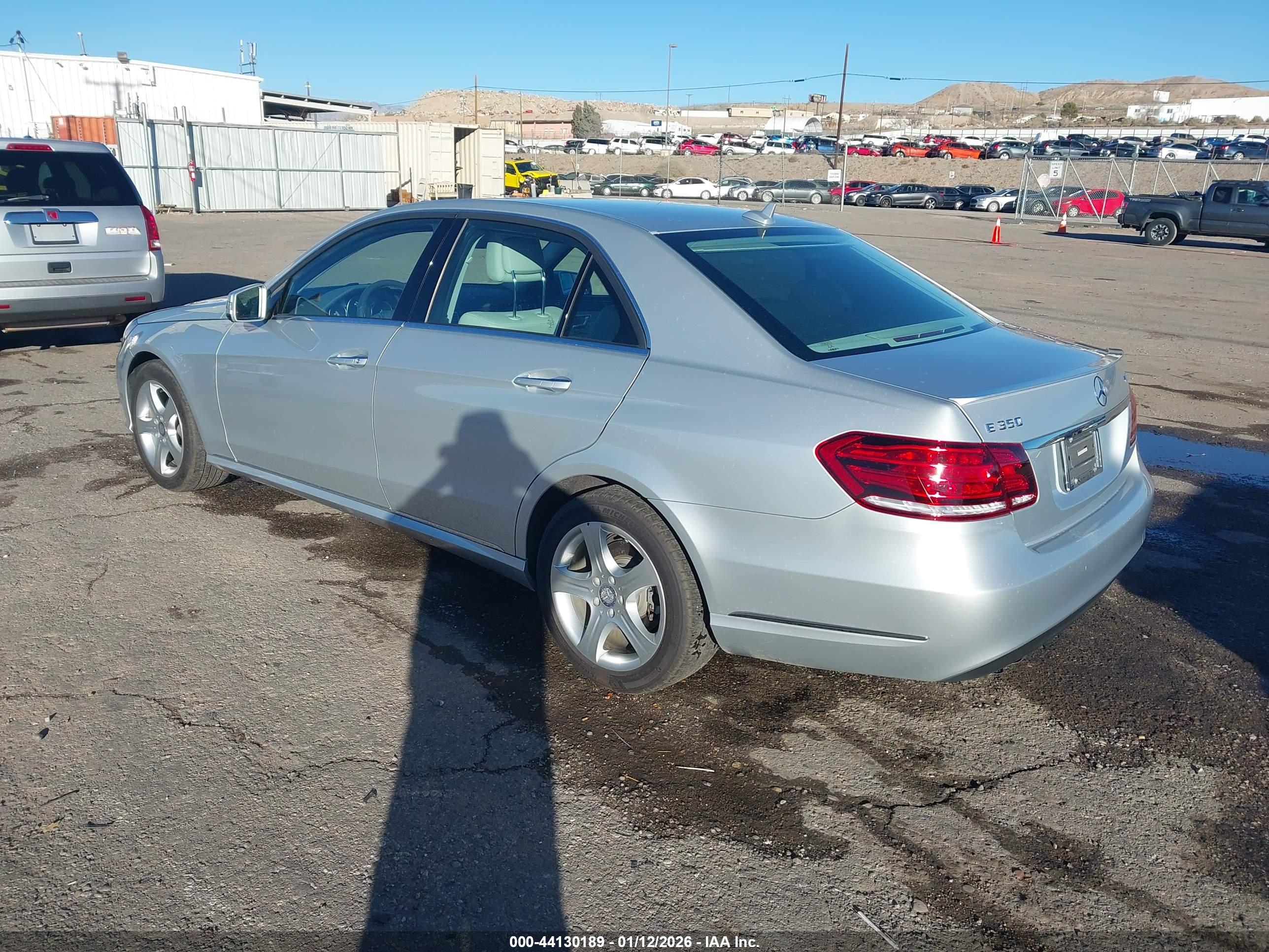 MERCEDES-BENZ E image 3