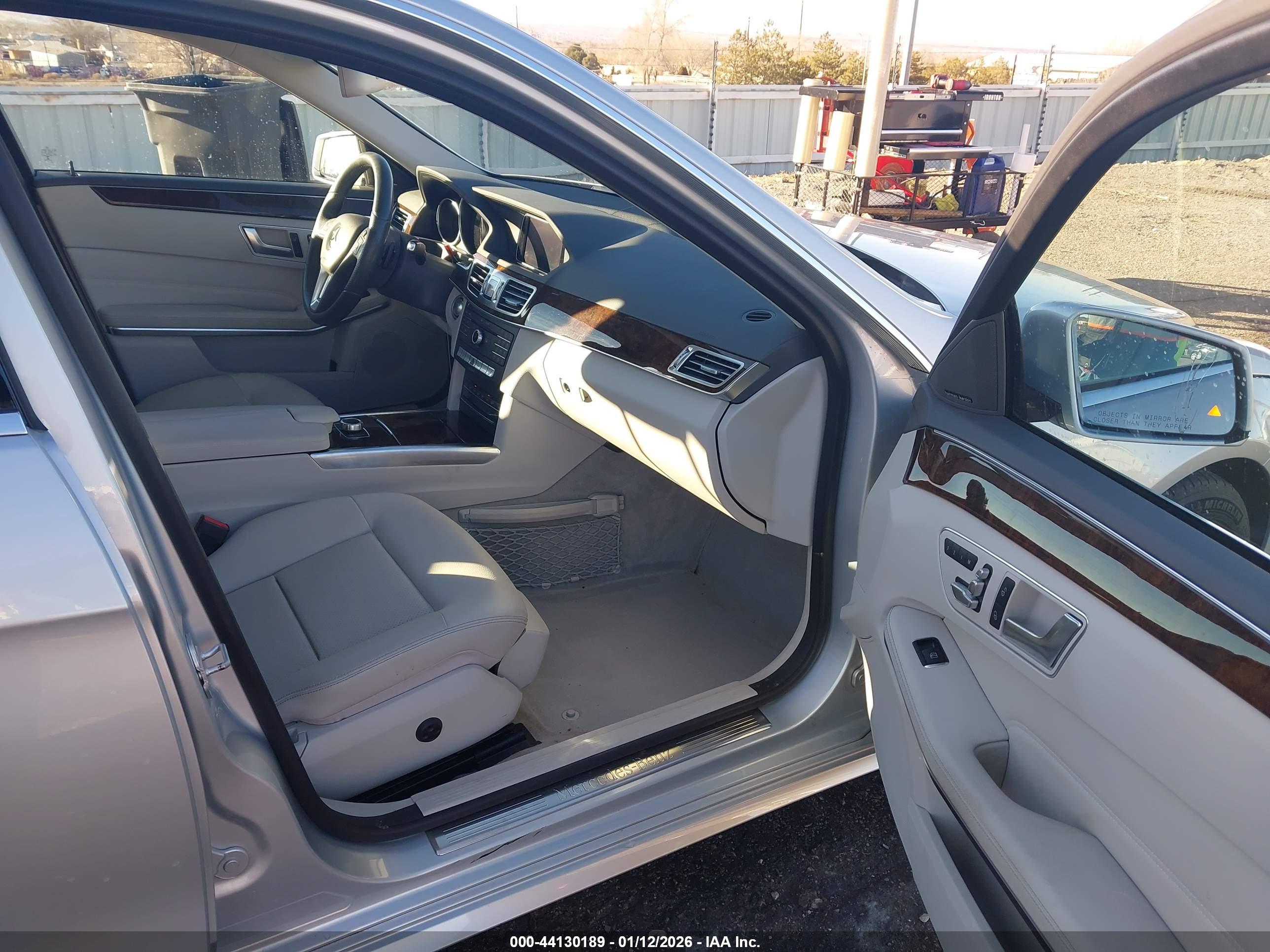 MERCEDES-BENZ E image 5