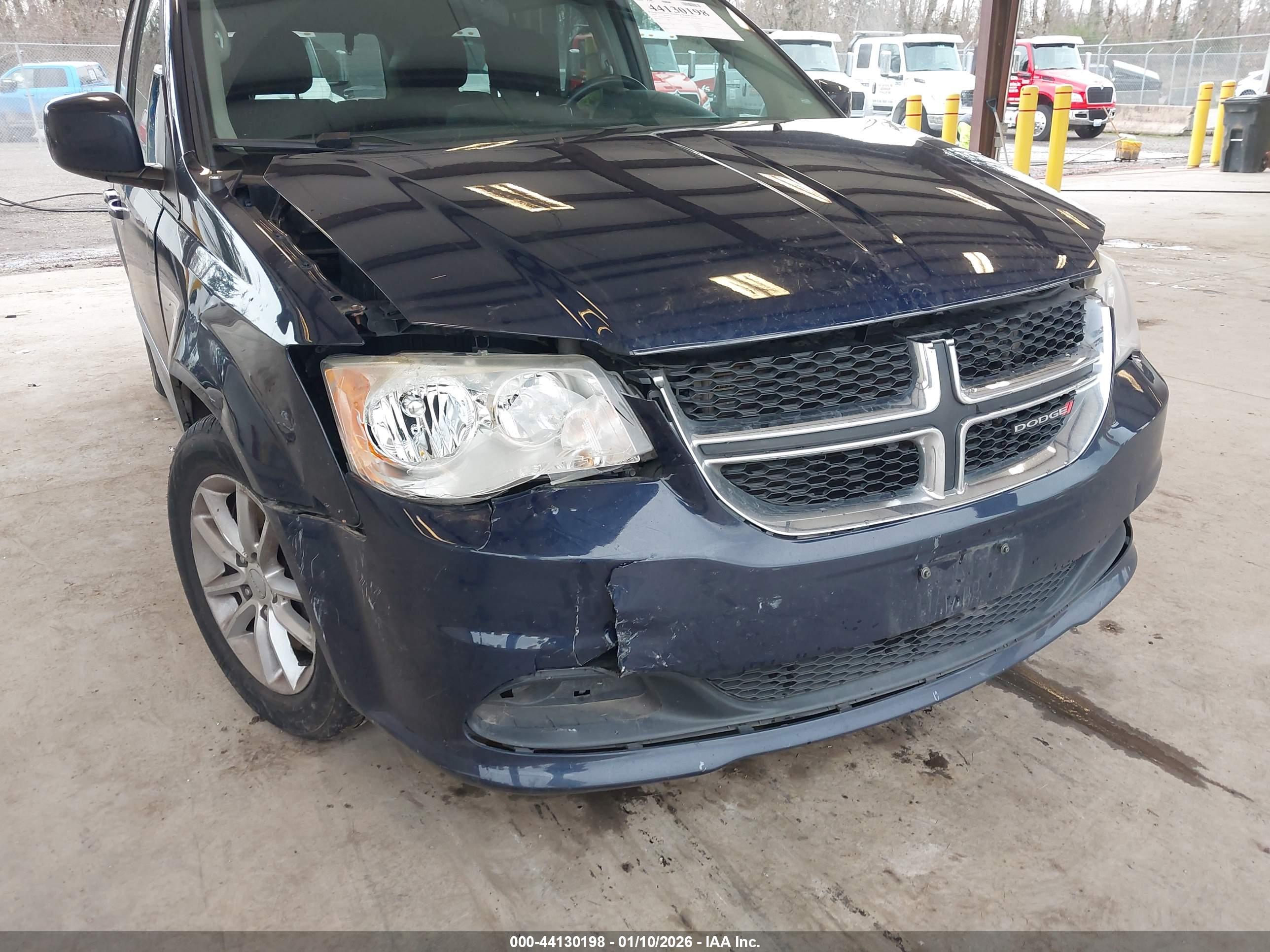 DODGE GRAND image 6