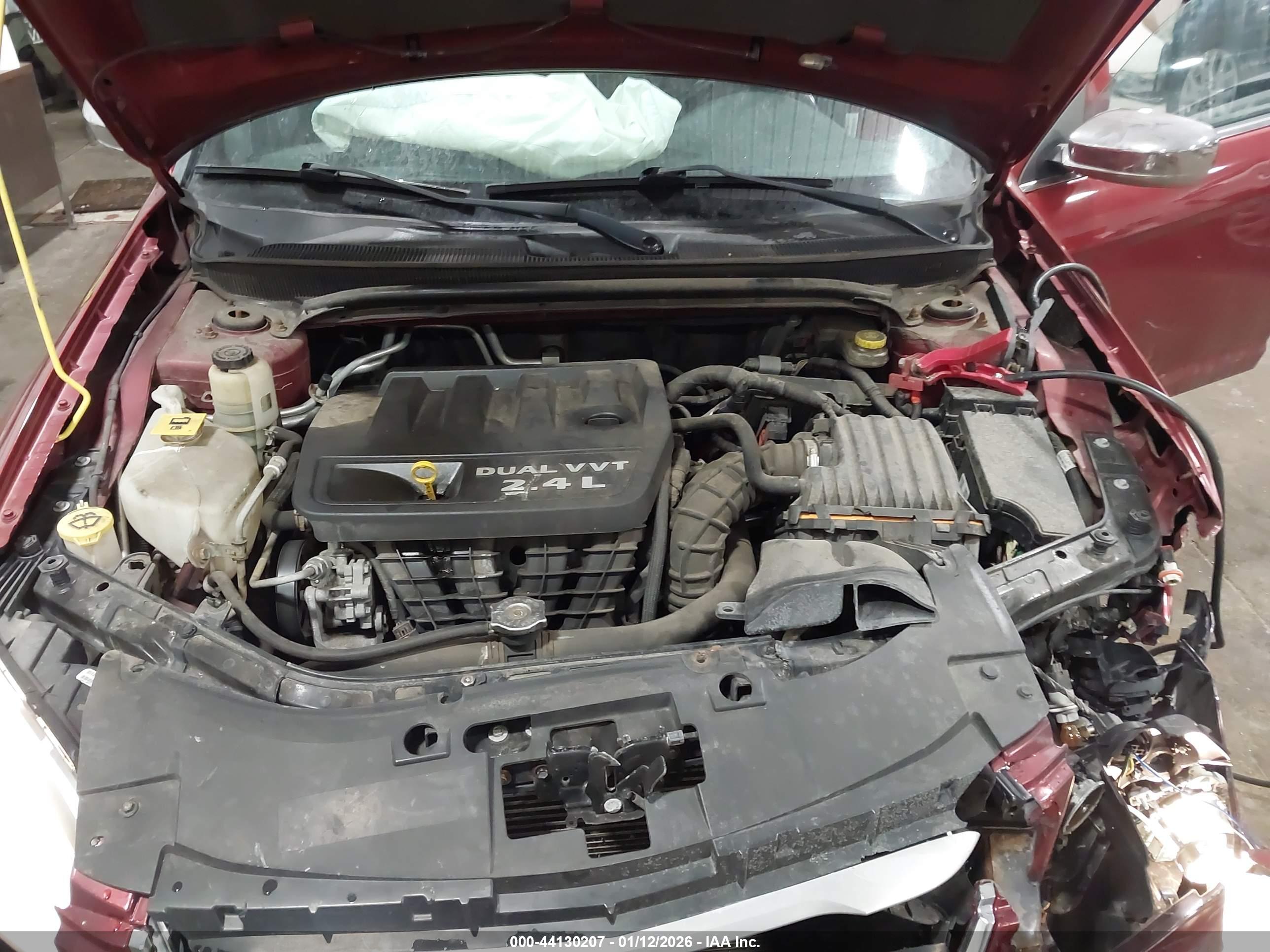 CHRYSLER 200 image 10