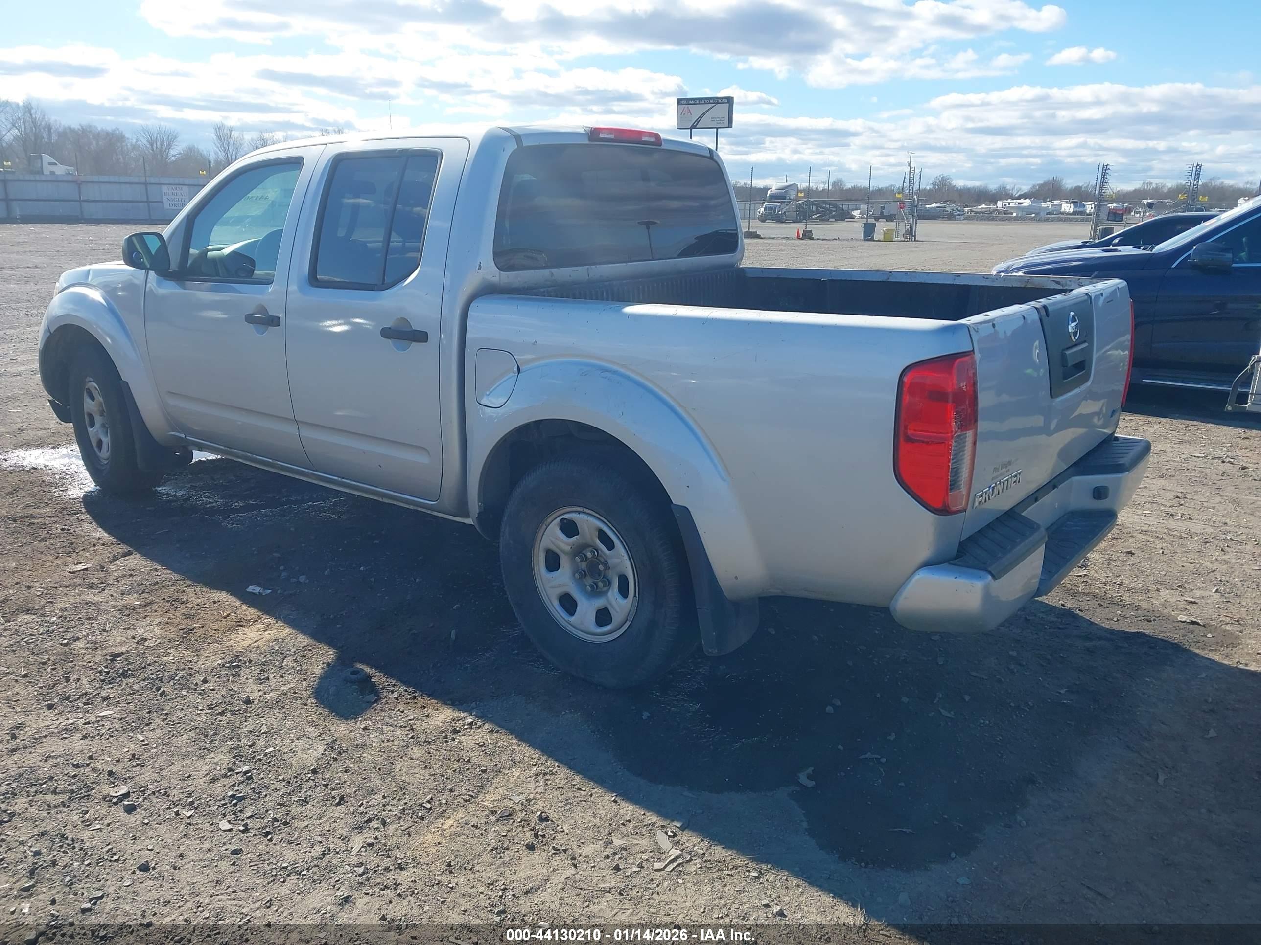NISSAN FRONTIER image 3