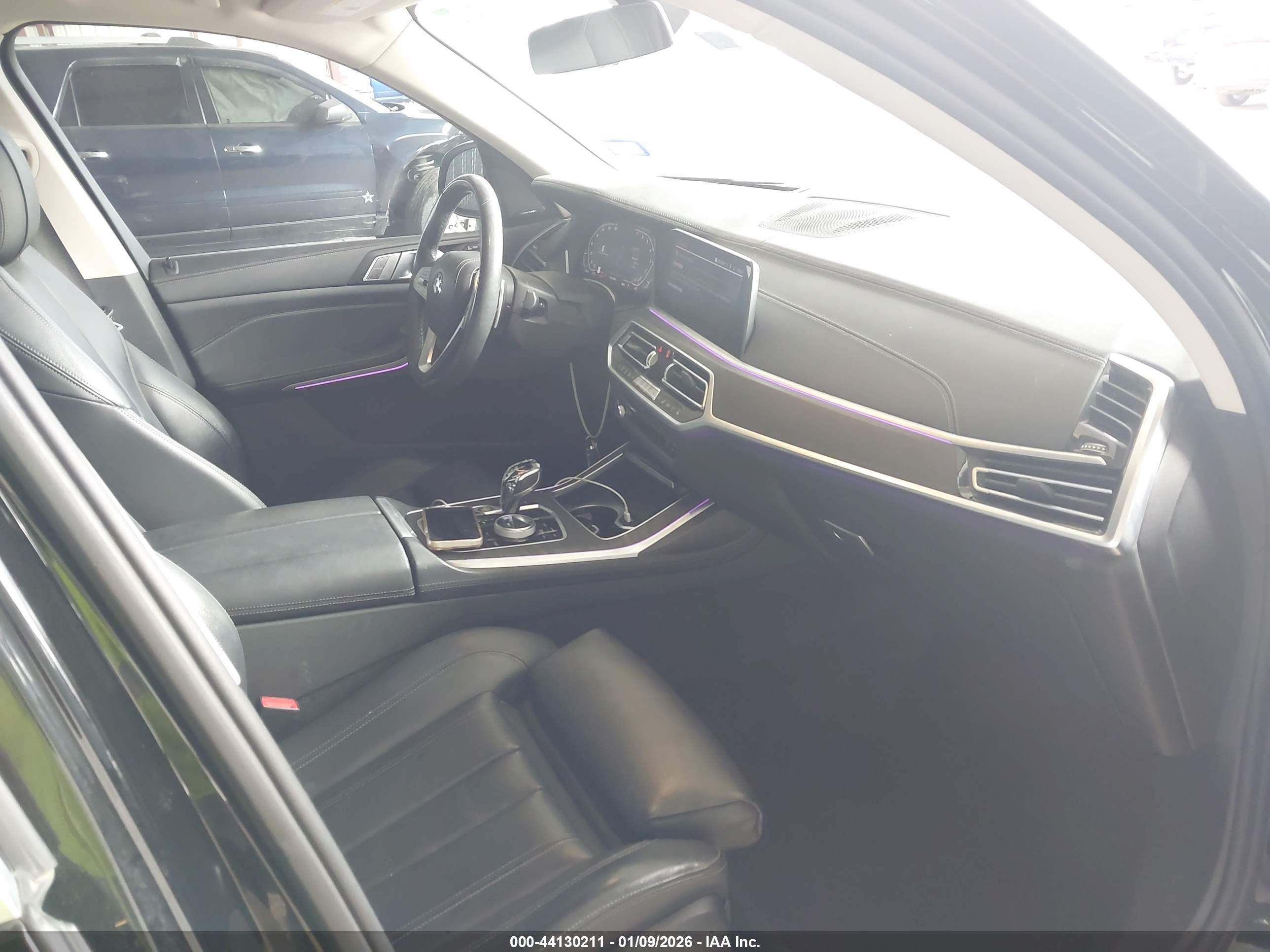 BMW X7 image 5