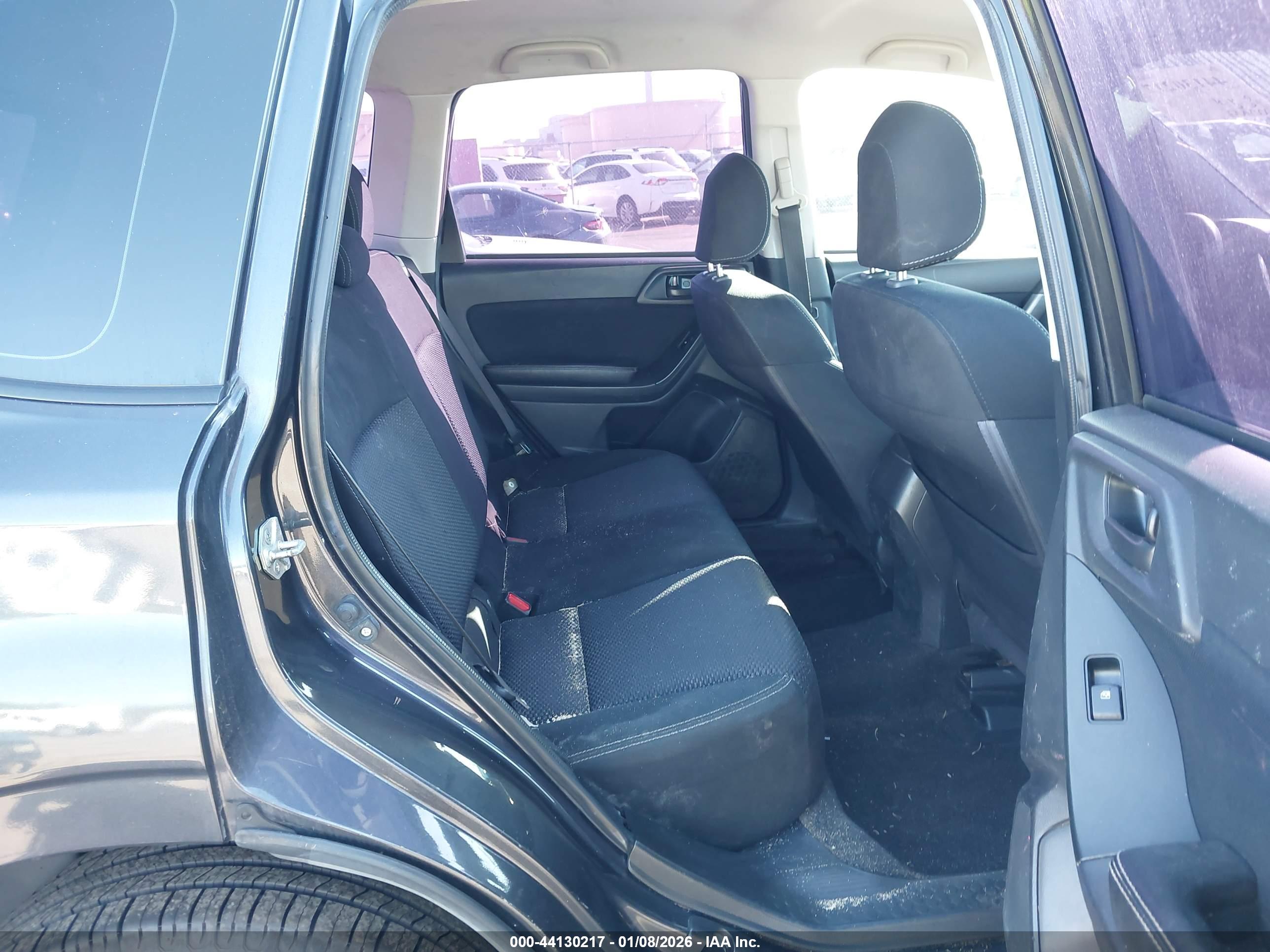 SUBARU FORESTER image 8