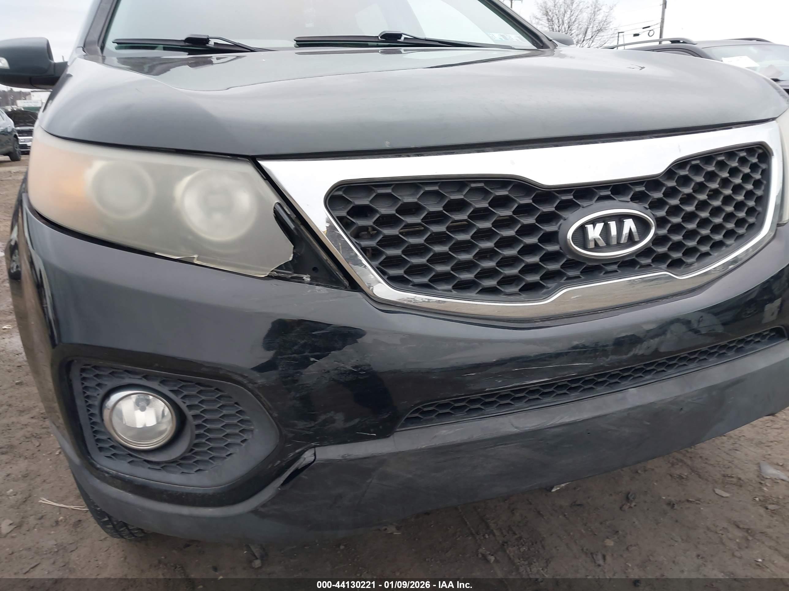 KIA SORENTO image 6