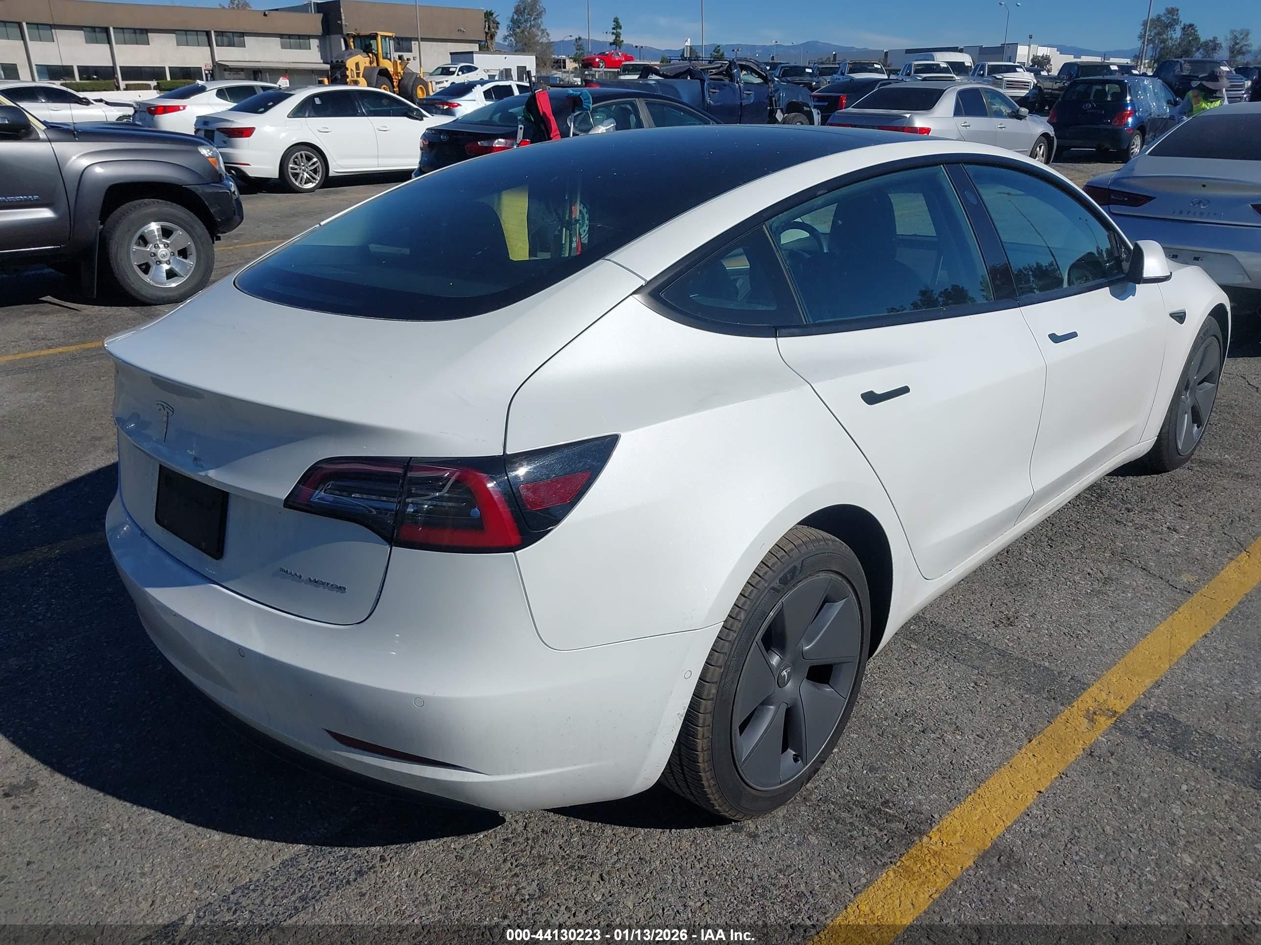 TESLA MODEL image 4