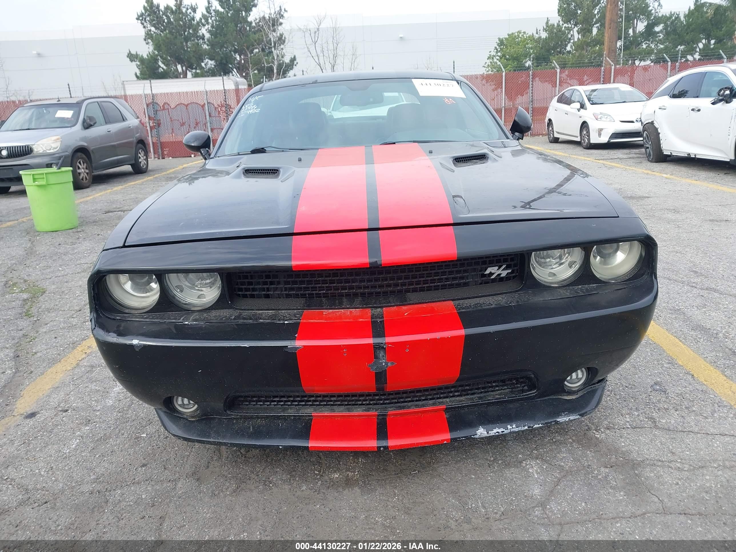 DODGE CHALLENGER image 6