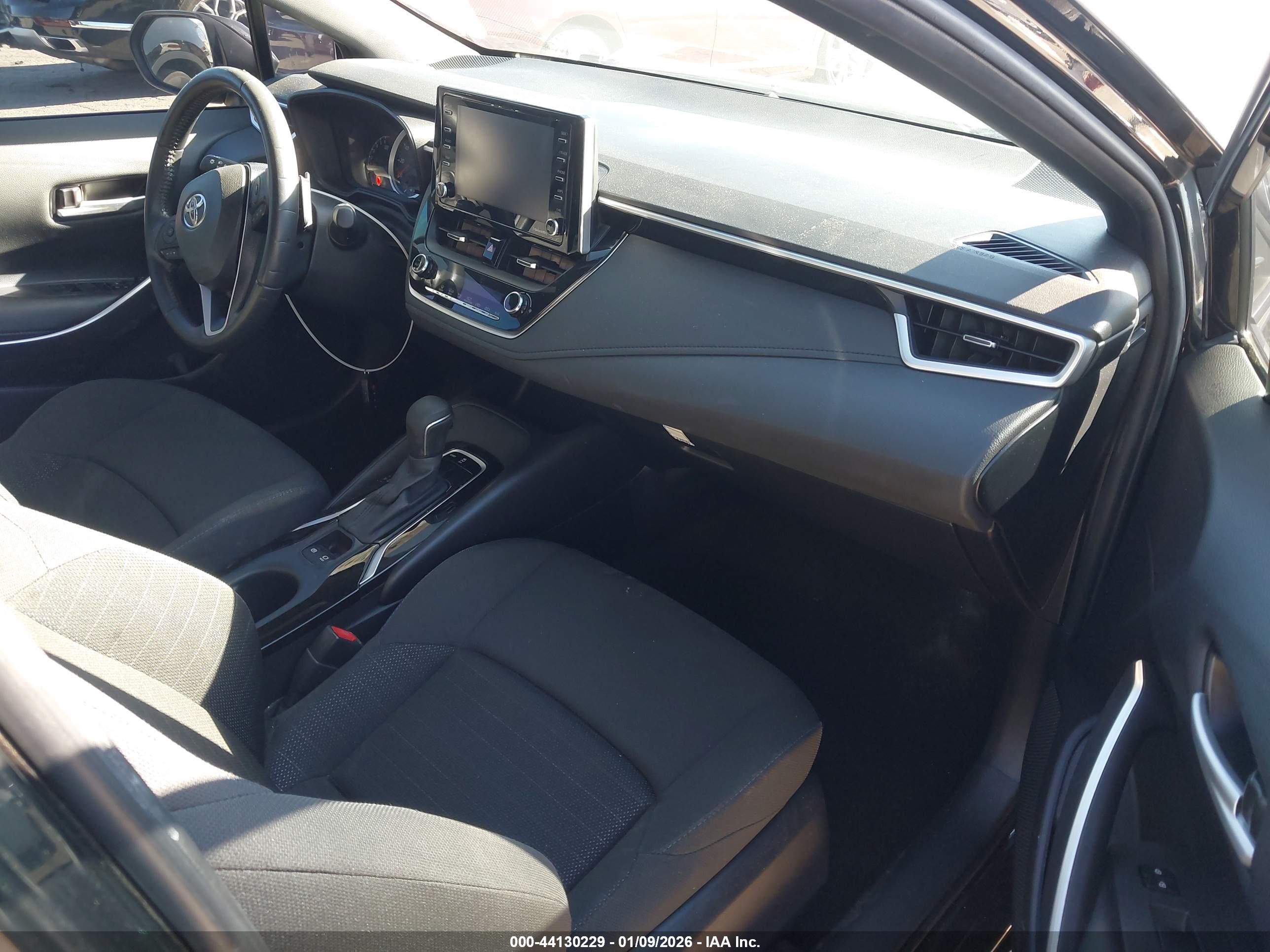 TOYOTA COROLLA image 5