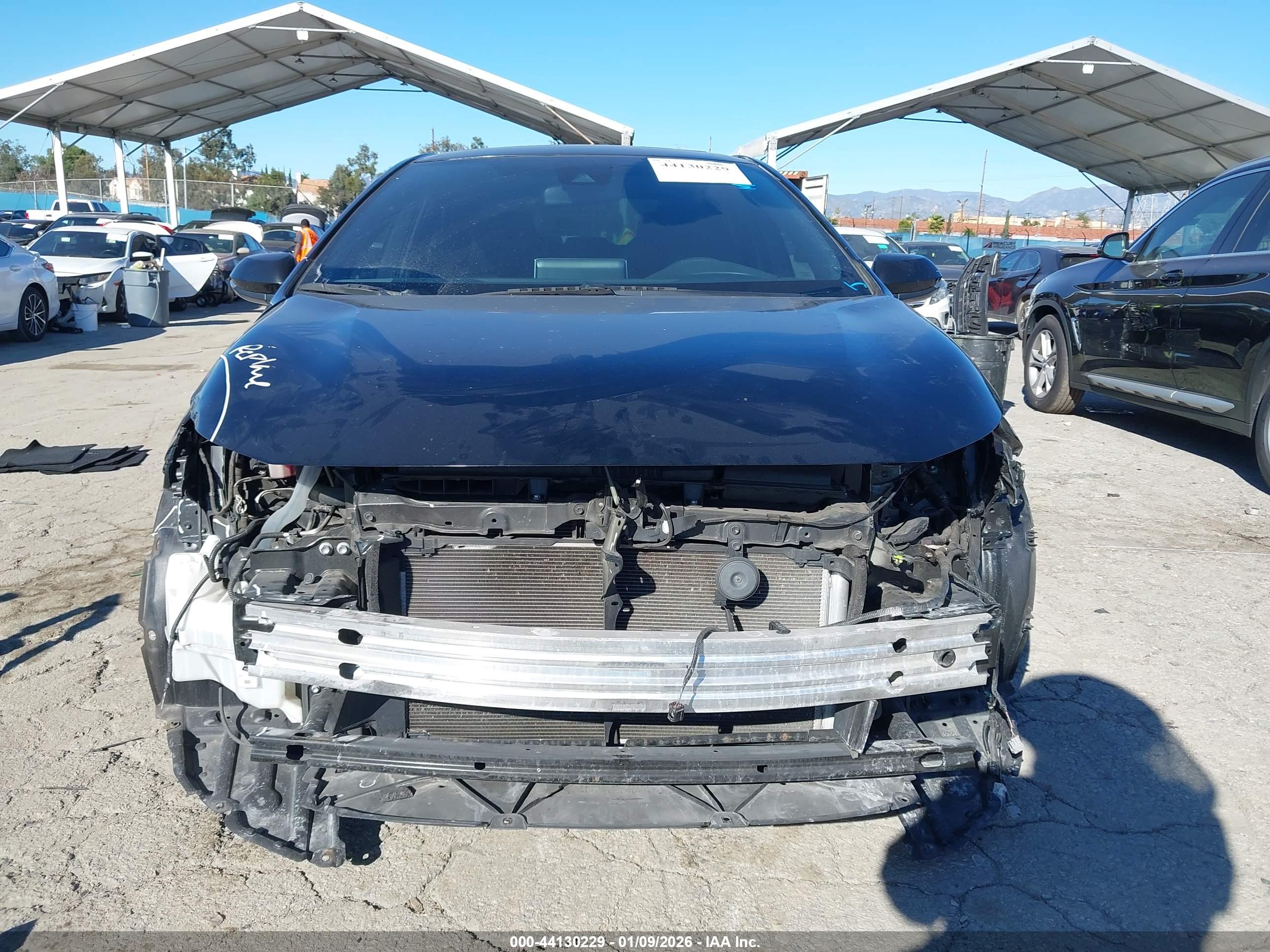 TOYOTA COROLLA image 6