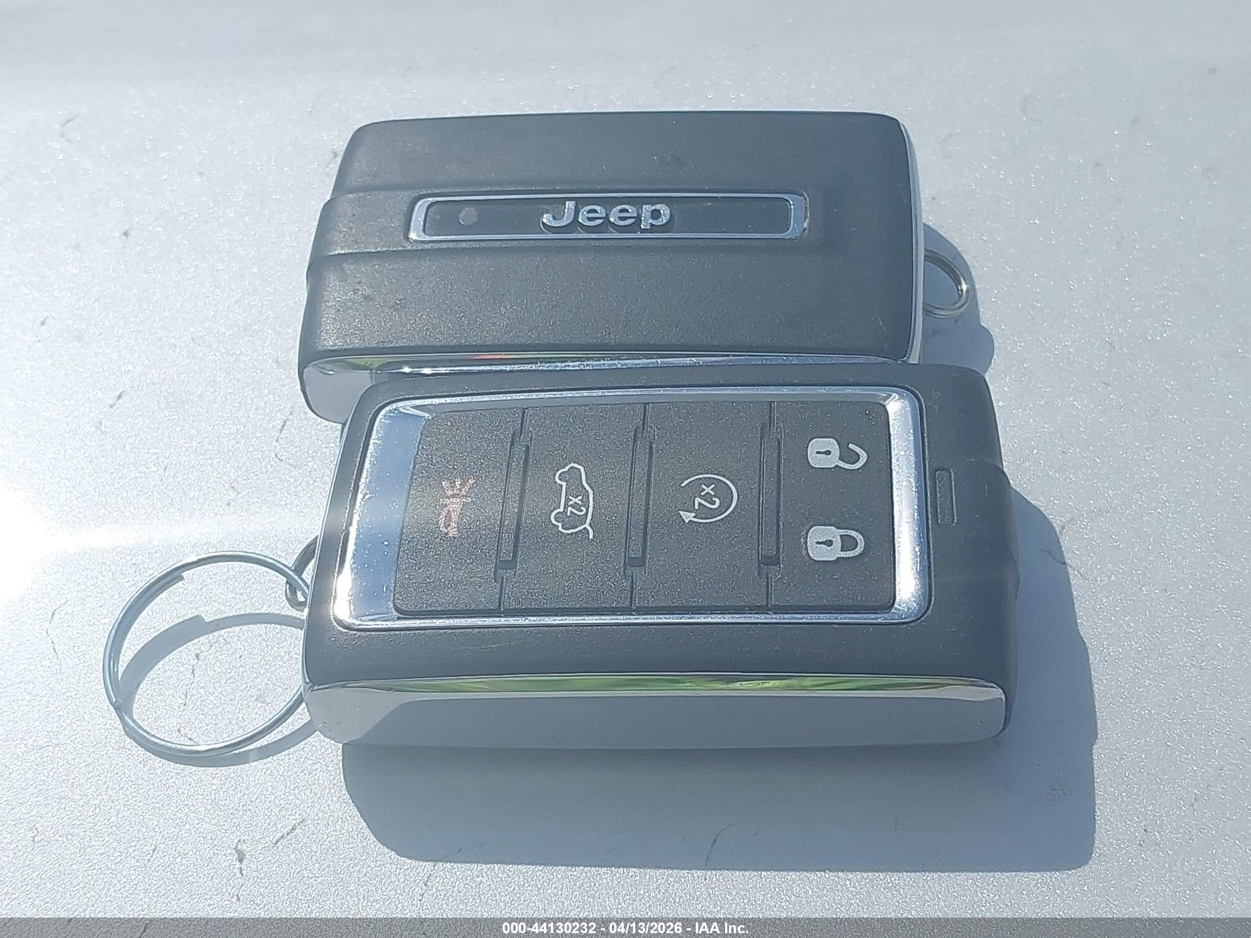 JEEP GRAND image 11