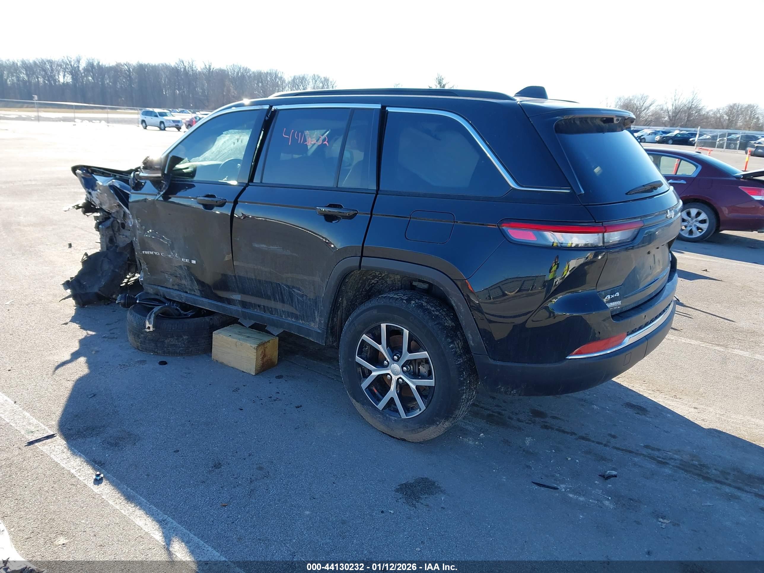 JEEP GRAND image 3
