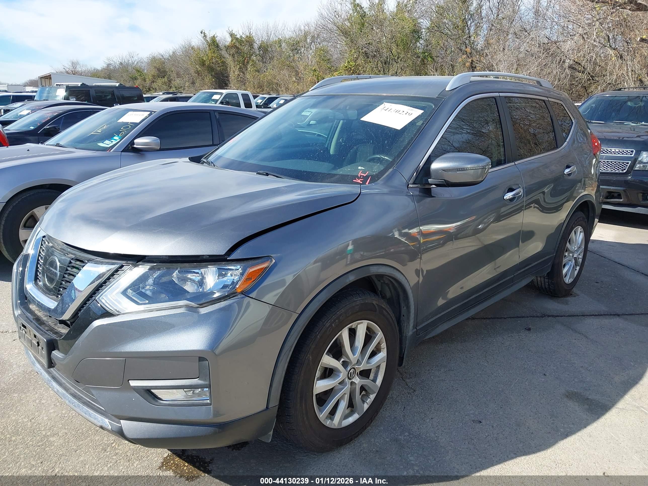 NISSAN ROGUE image 2